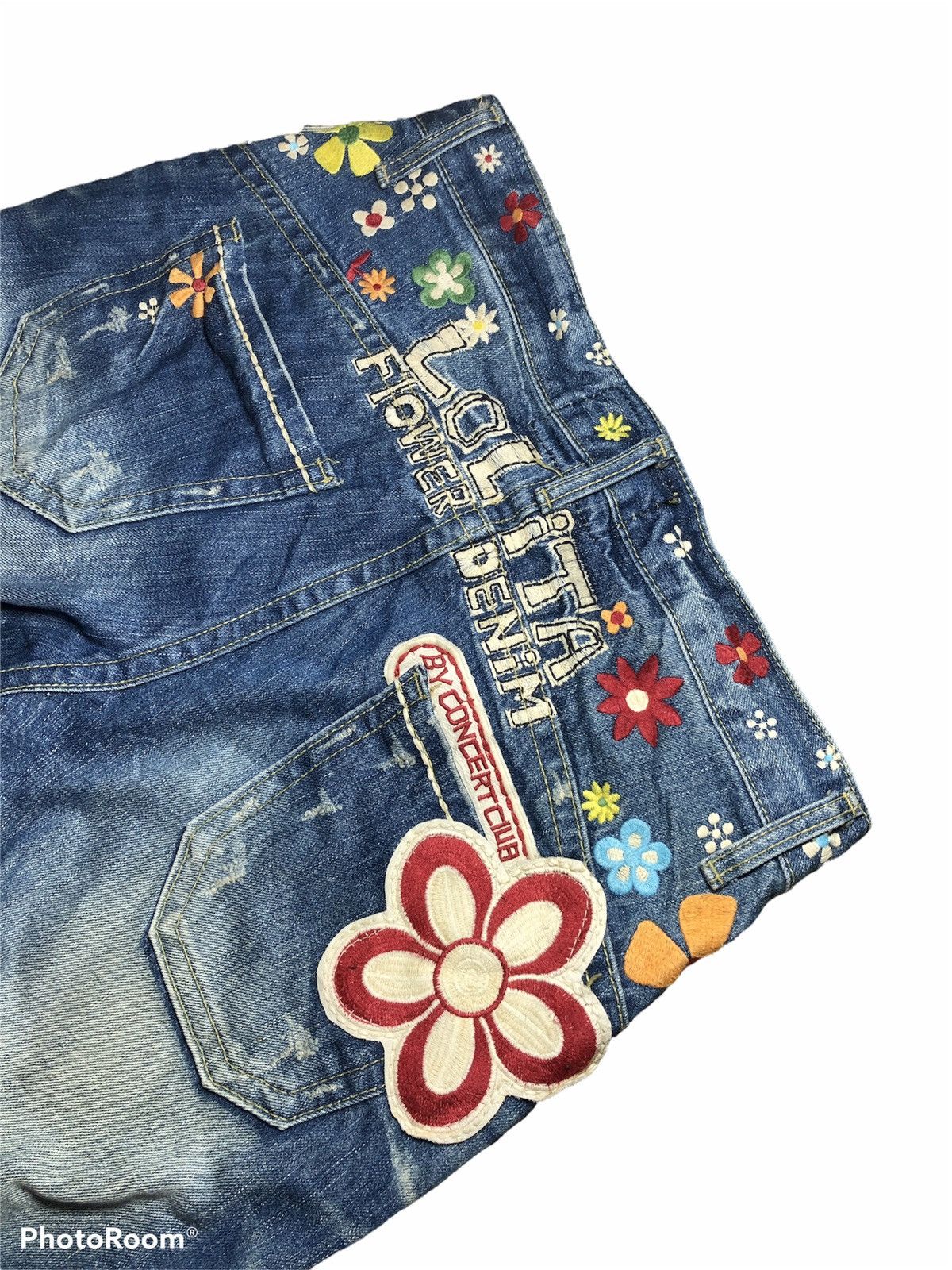 Other EMBROIDERY FLOWER DENIN BY LOLITA JEANS Size US 33 - 4 Thumbnail