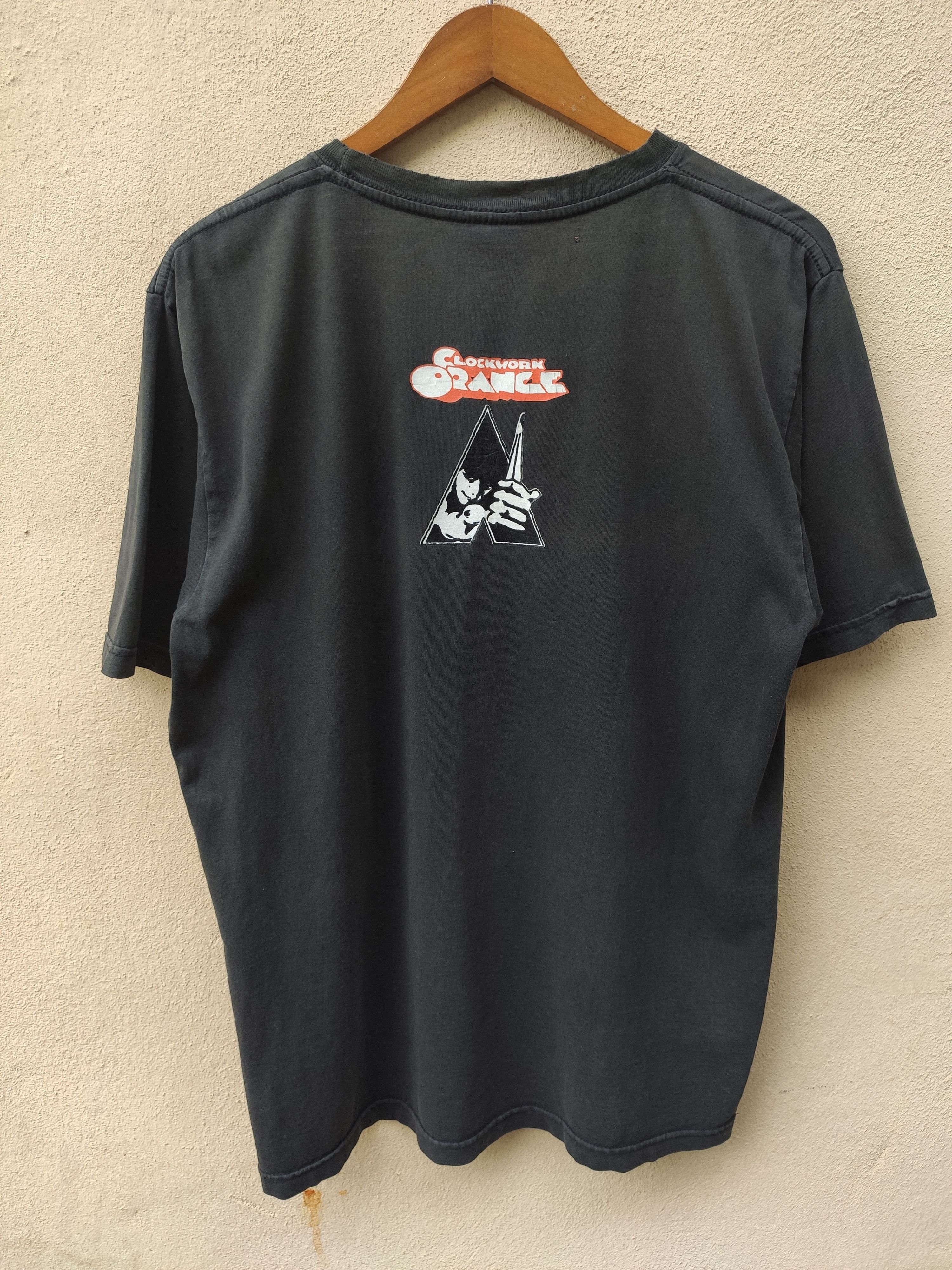 Vintage 🔥 Vintage 90s Vintage Clockwork Orange t shirt distressed Size US L / EU 52-54 / 3 - 4 Thumbnail