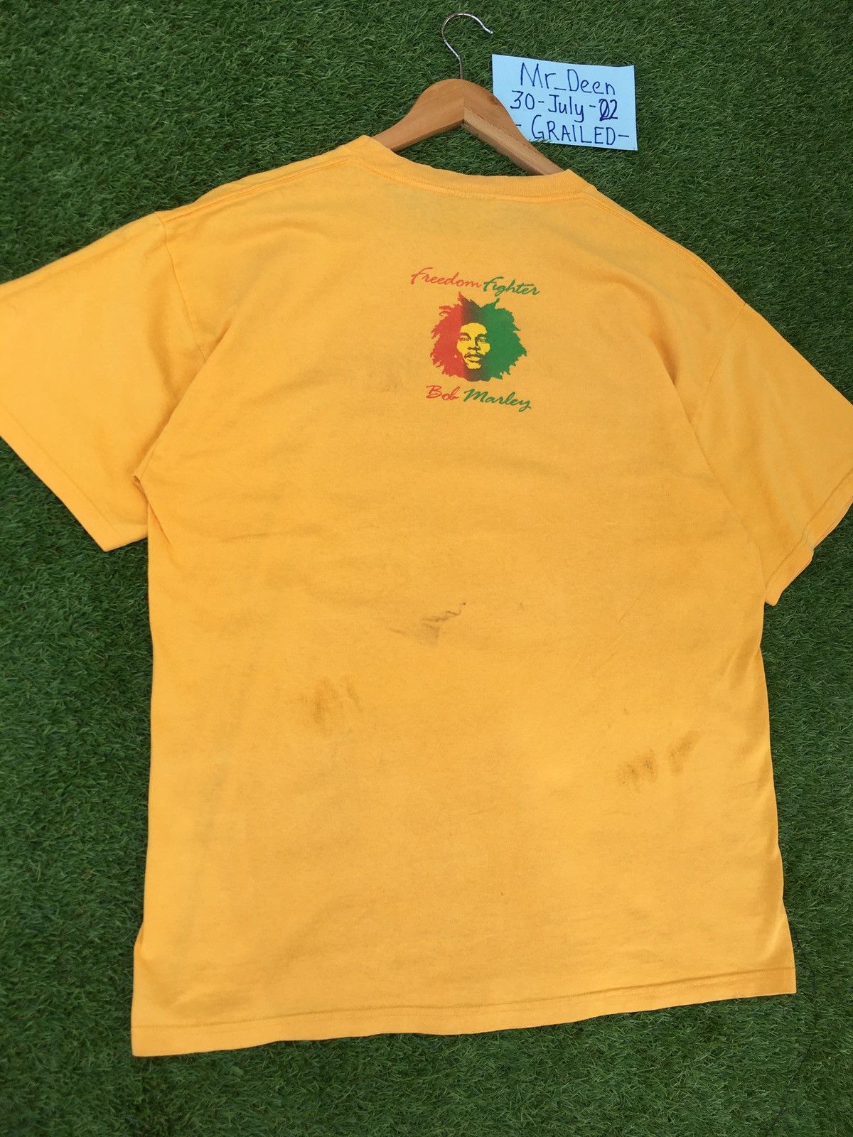 Bob Marley Rare Vintage Bob Marley Freedom Fighter Gold Tshirt Size US L / EU 52-54 / 3 - 14 Thumbnail