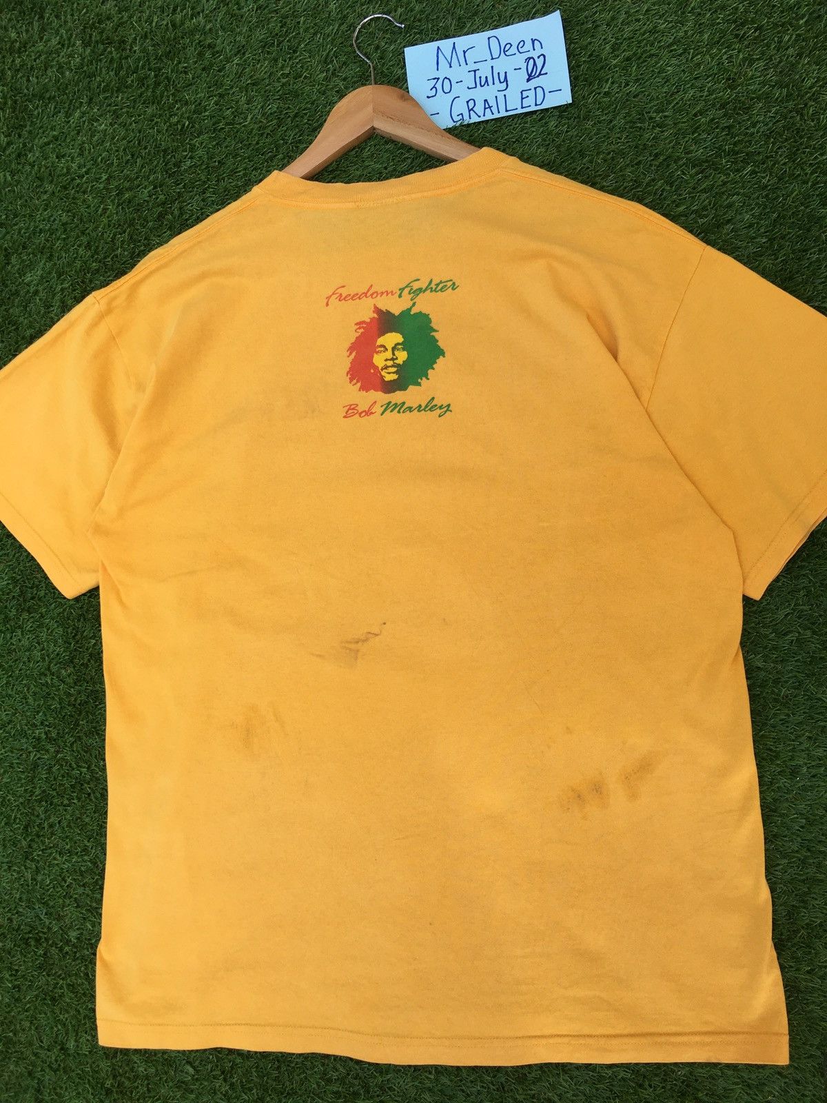 Bob Marley Rare Vintage Bob Marley Freedom Fighter Gold Tshirt Size US L / EU 52-54 / 3 - 15 Thumbnail