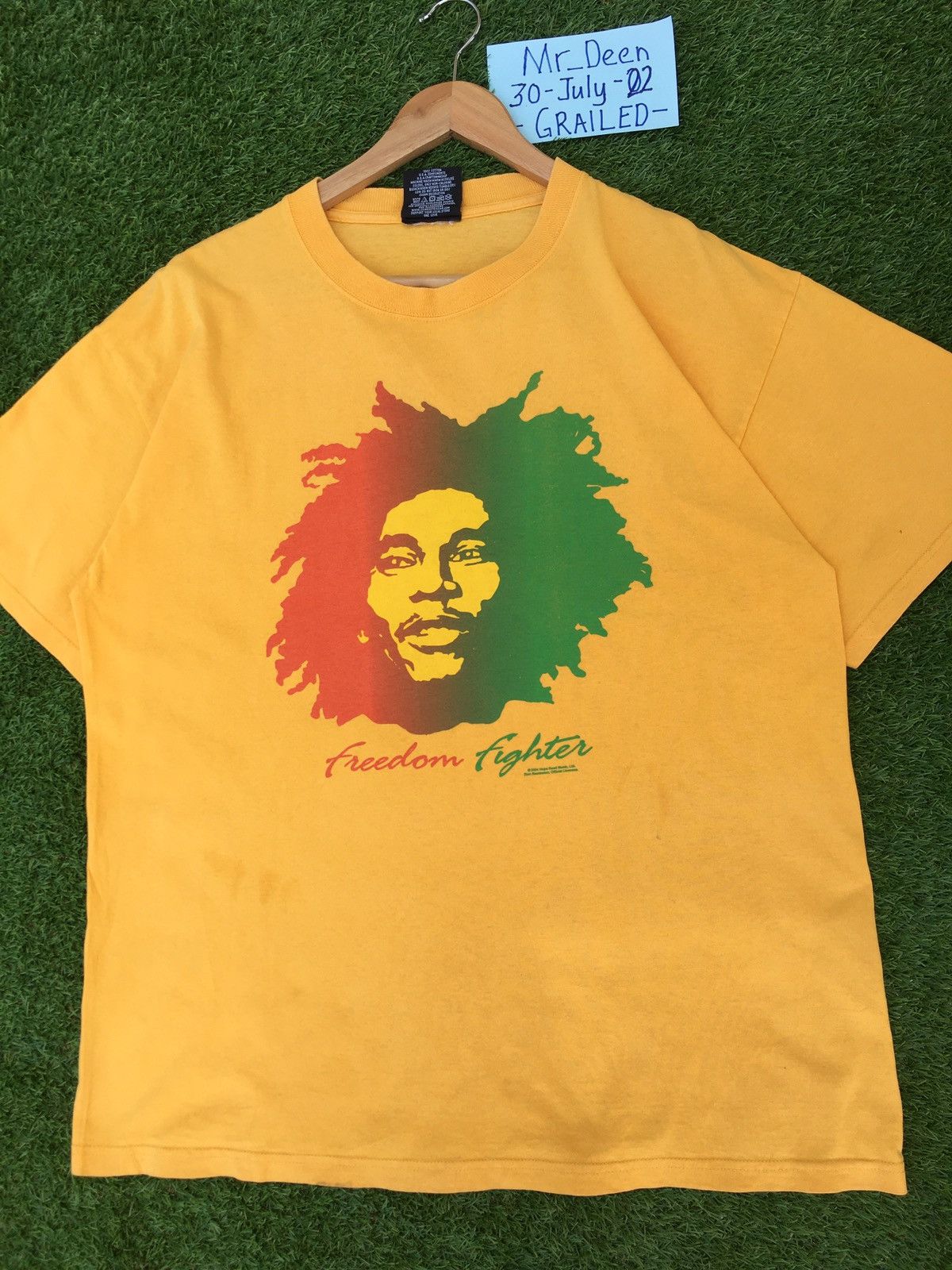 Bob Marley Rare Vintage Bob Marley Freedom Fighter Gold Tshirt Size US L / EU 52-54 / 3 - 4 Thumbnail