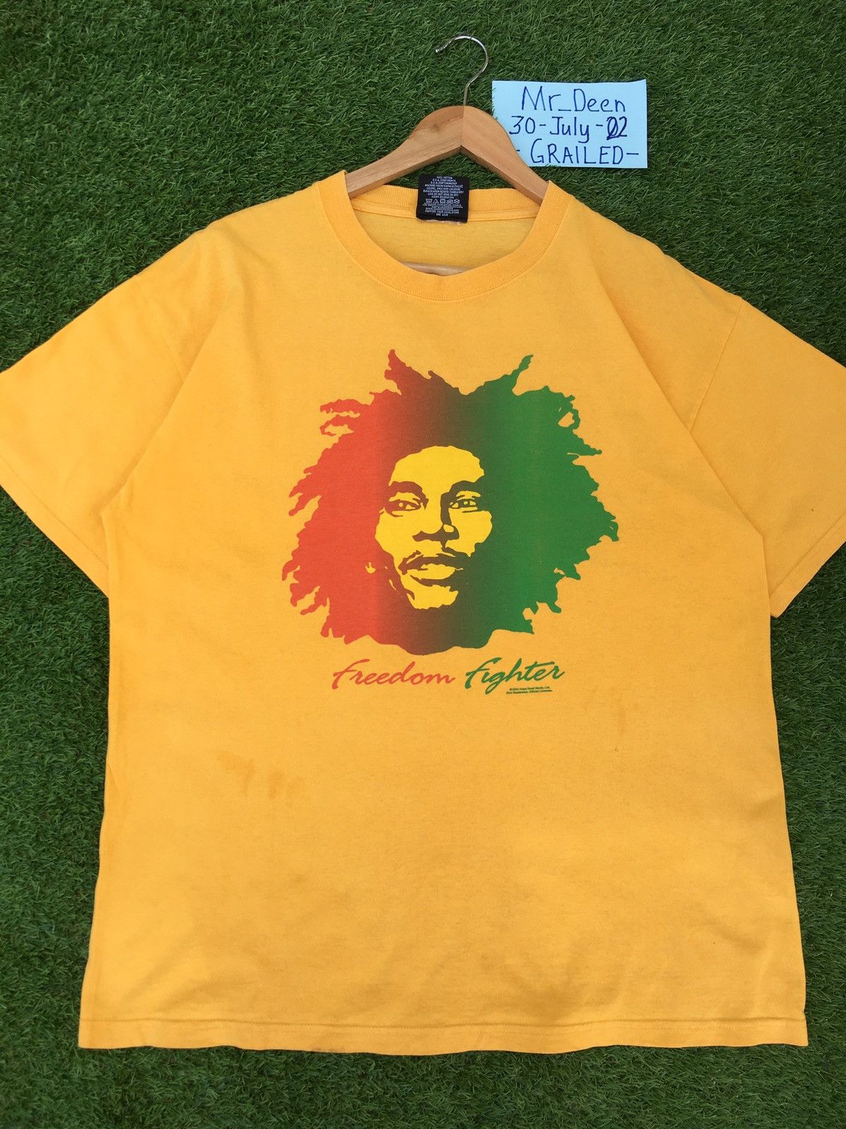 Bob Marley Rare Vintage Bob Marley Freedom Fighter Gold Tshirt Size US L / EU 52-54 / 3 - 2 Thumbnail