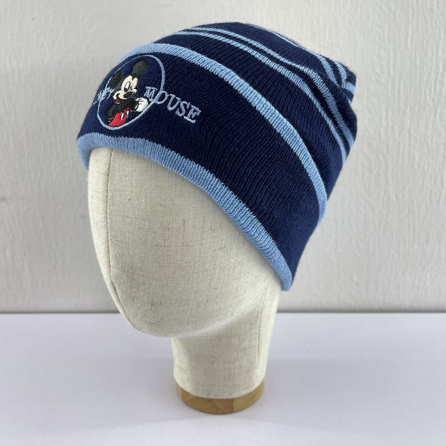 Disney Mickey Mouse Embroidery Logo Beanie Hats-BH2117 Size ONE SIZE - 1 Thumbnail