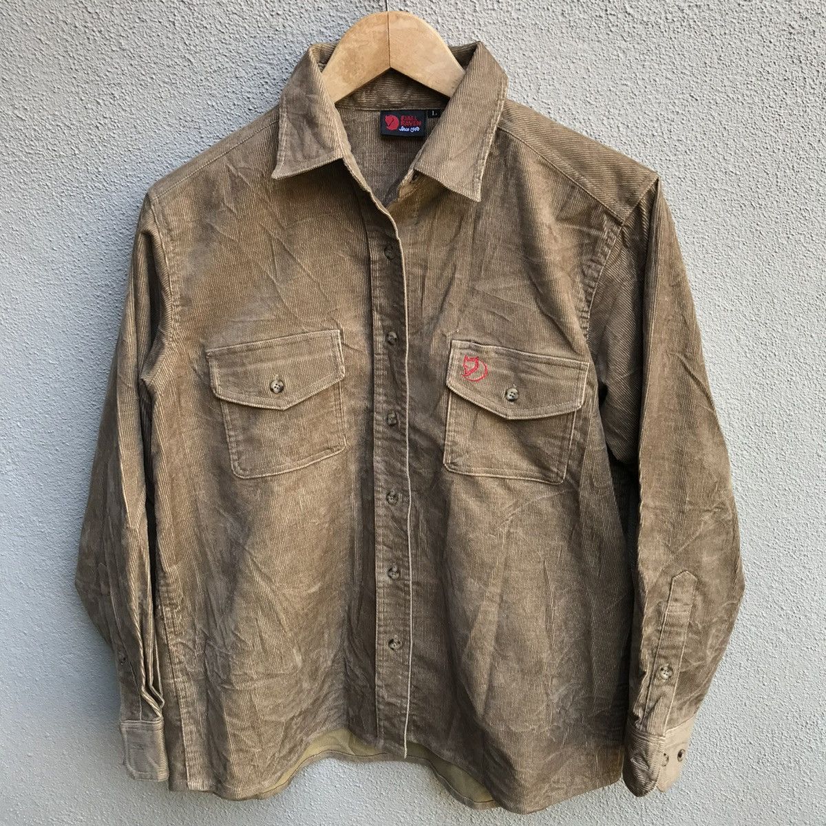 Fjallraven FJALL RAVEN corduroy shirt outdoor Size US L / EU 52-54 / 3 - 2 Thumbnail