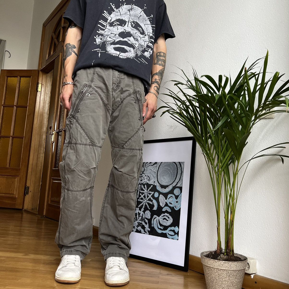 travis scott cargo pants black