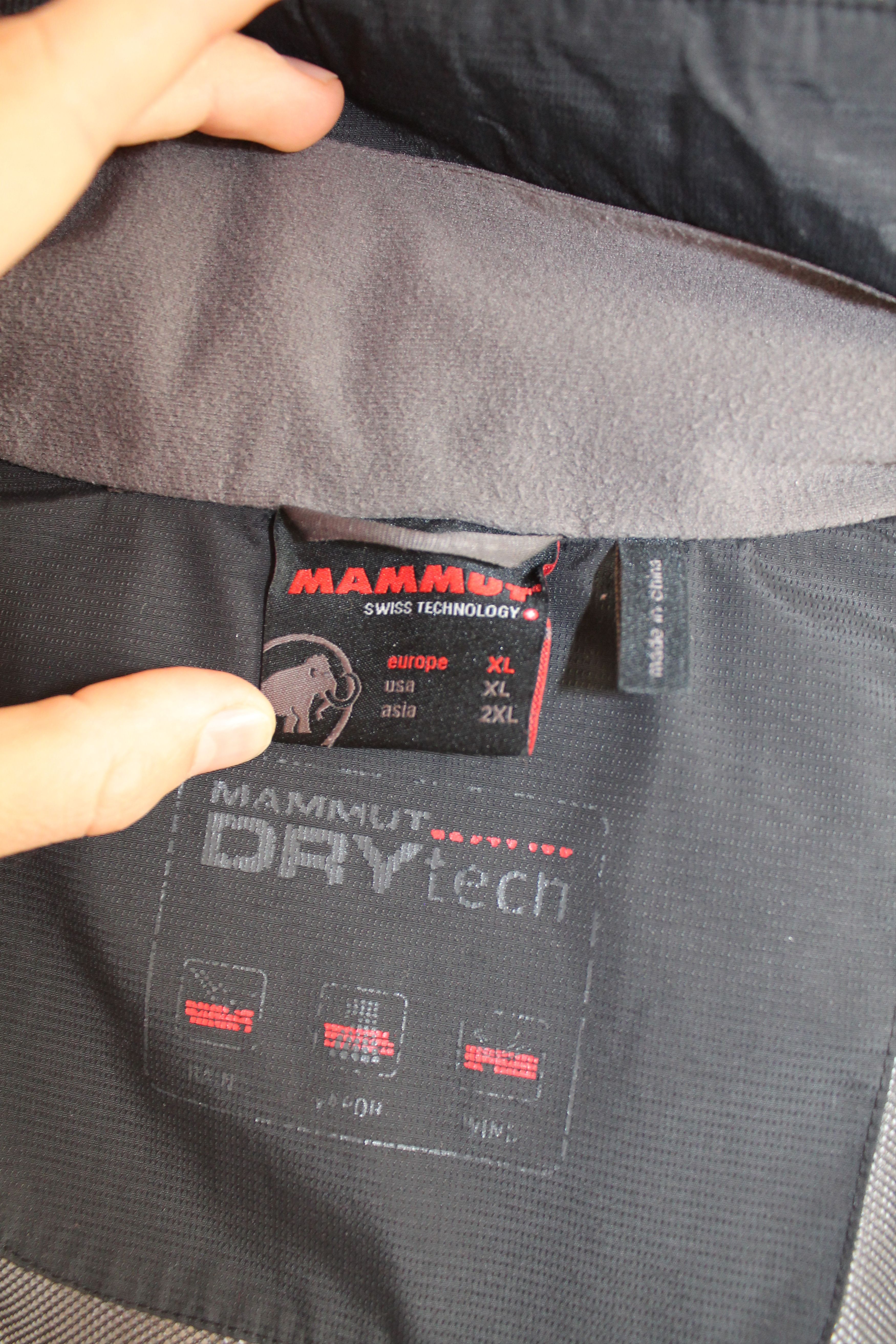 Mammut MAMMUT Waterproof Outdoor Jacket Hooded XL Size US XL / EU 56 / 4 - 14 Thumbnail