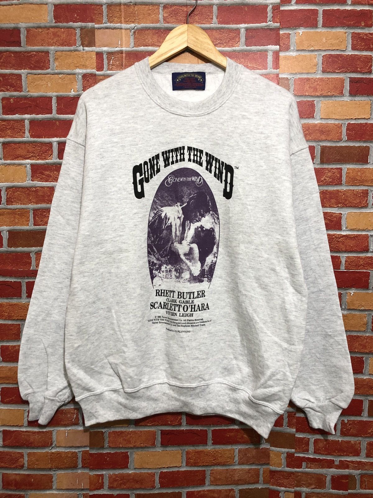 Vintage Vintage Gone With The Wind 1995 Sweatshirt Dead Stock Size US L / EU 52-54 / 3 - 1 Thumbnail
