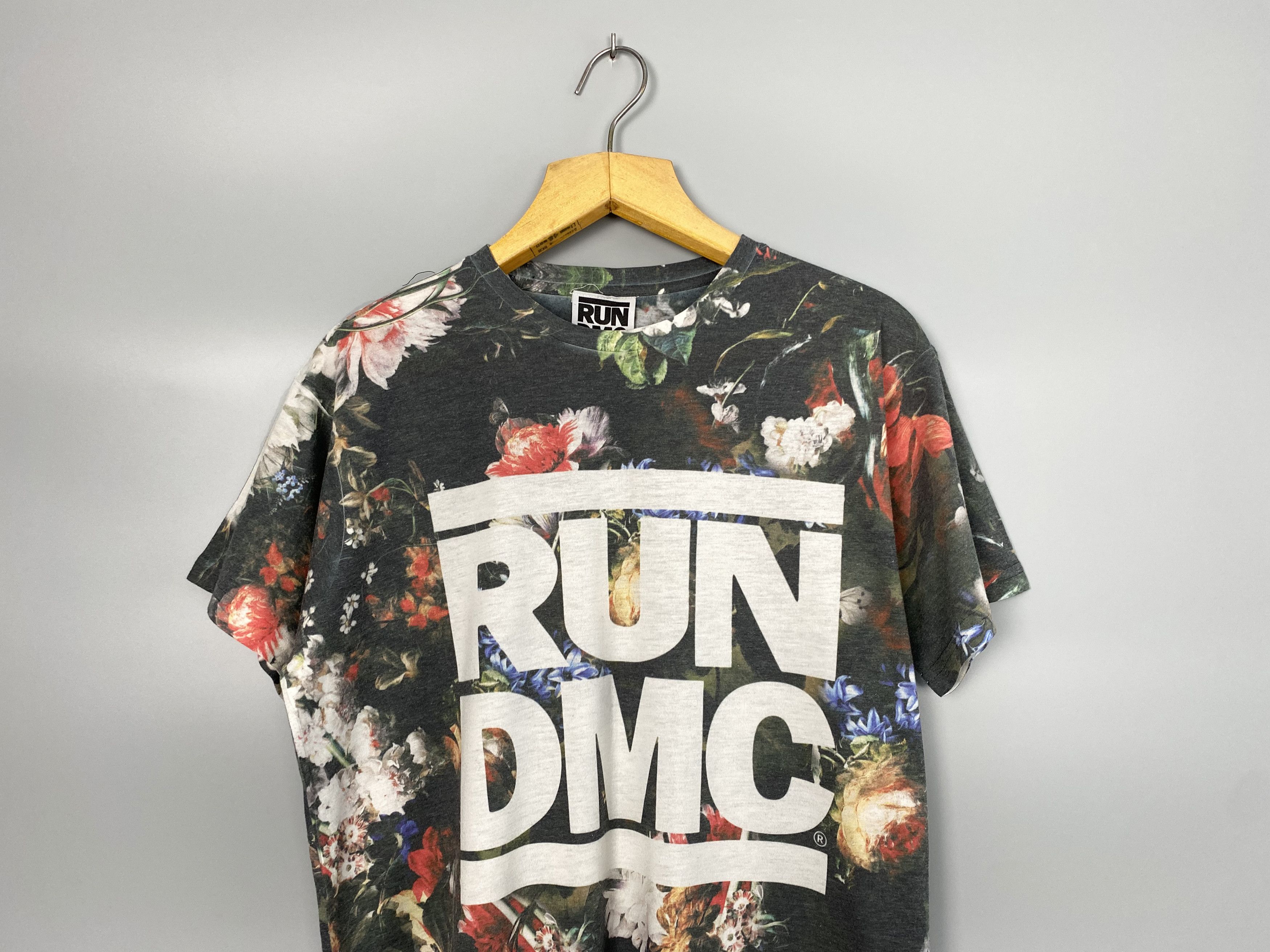 RUN DMC × Rap Tees RUN-DMC 2015 Rap T-Shirt Size US L / EU 52-54 / 3 - 4 Thumbnail