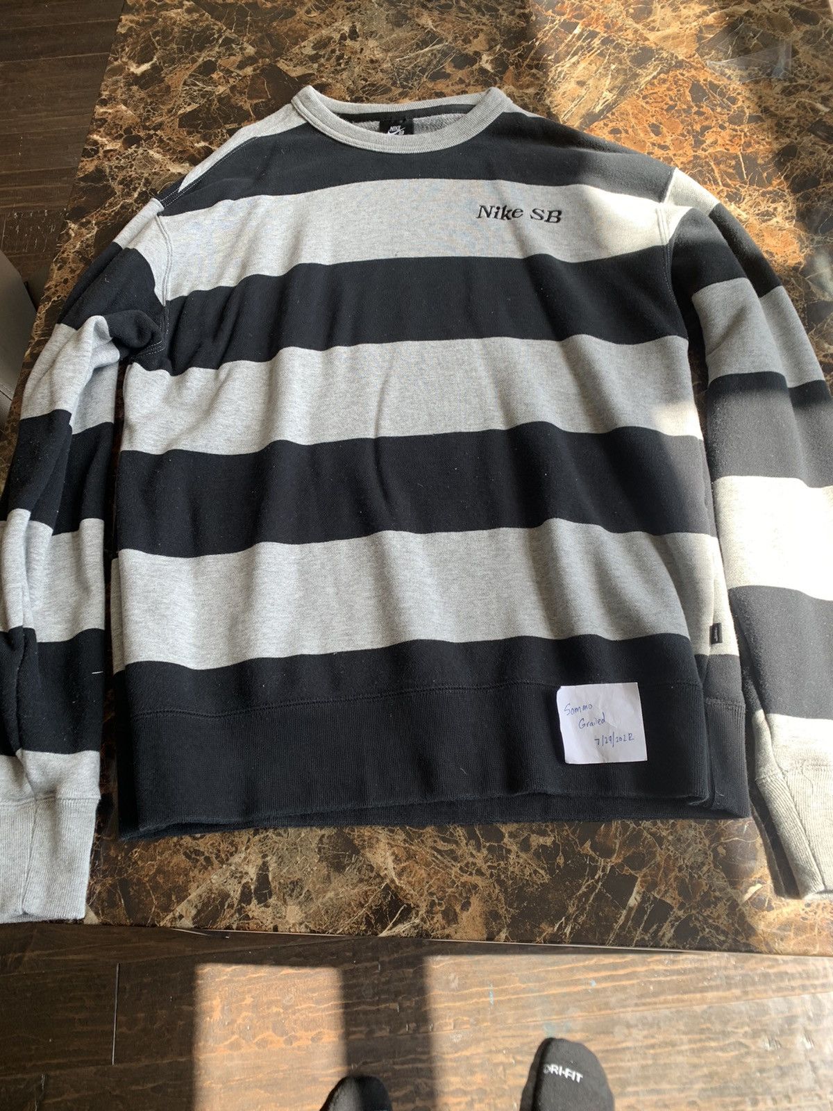 NIKE SB NOVELTY CREW
