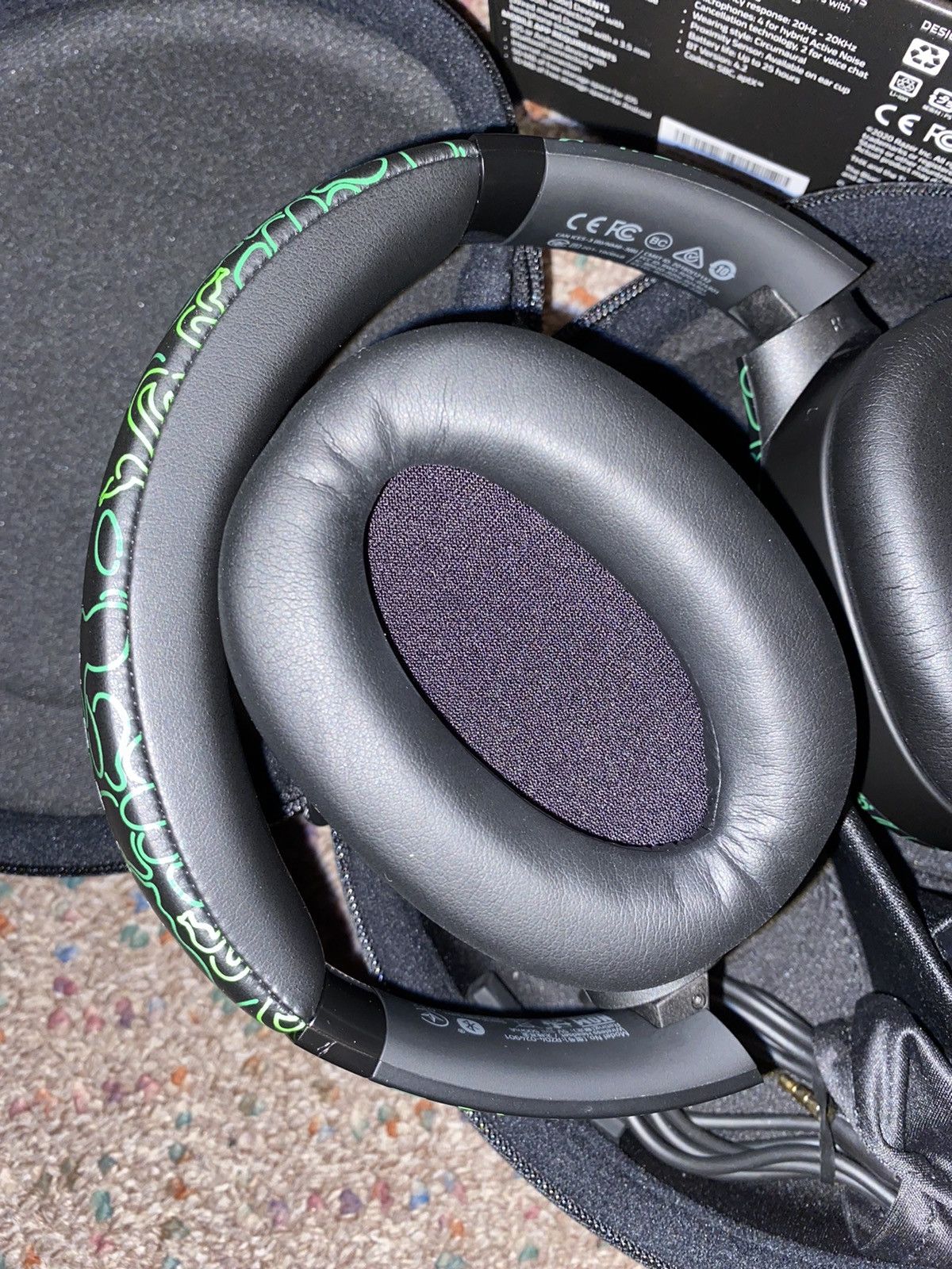 Headset Razer Bape MG20 BAPE® Master Dynamic