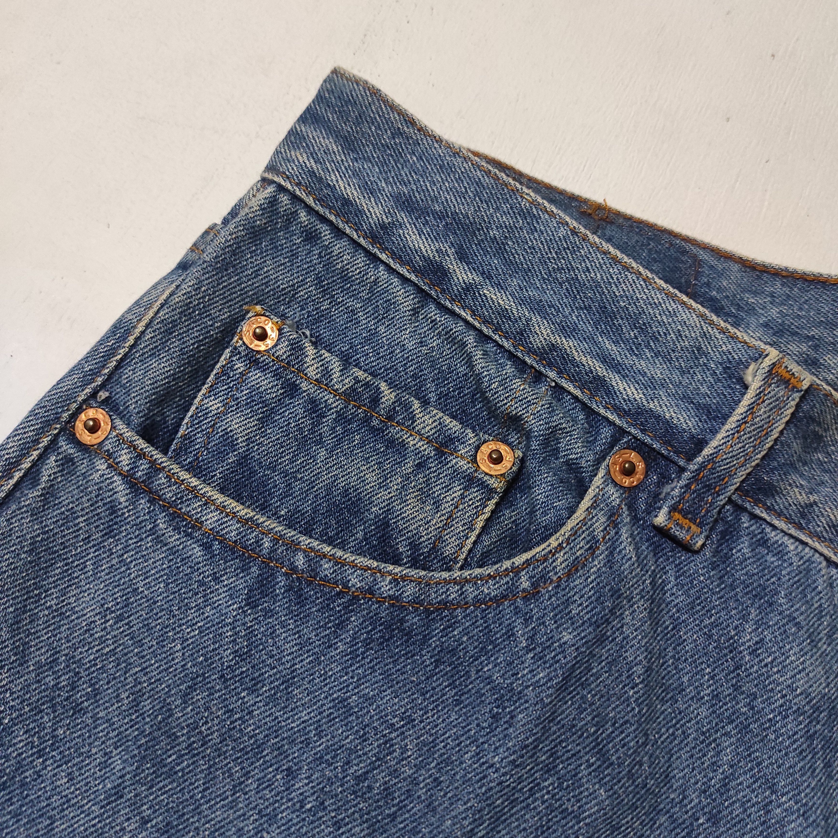 Levi's Vintage Levis 501 Denim Jeans made in USA Size US 32 / EU 48 - 4 Thumbnail