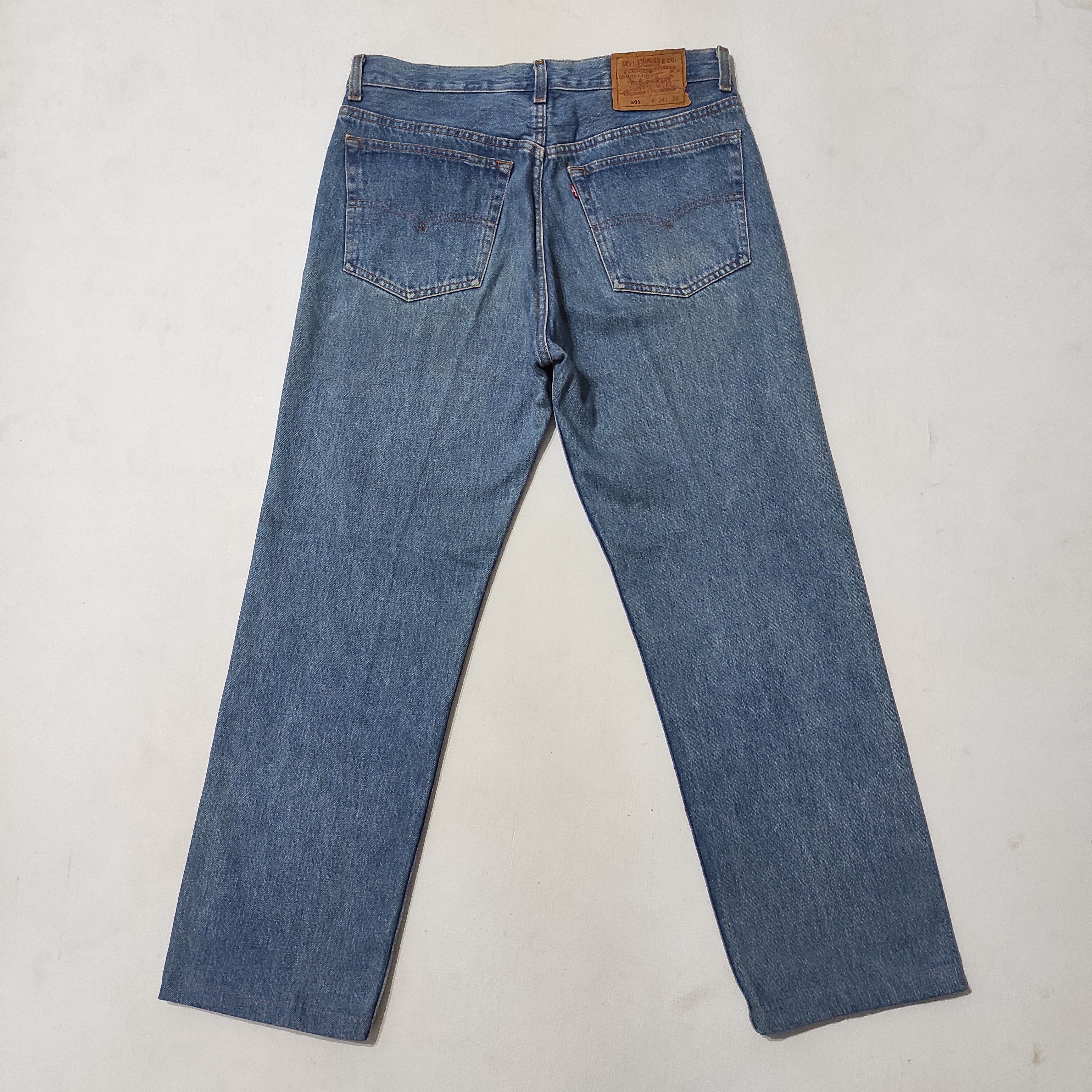 Levi's Vintage Levis 501 Denim Jeans made in USA Size US 32 / EU 48 - 13 Thumbnail