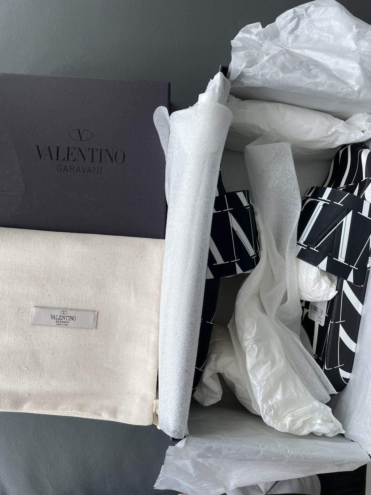 Valentino Brand New VLTN Monogram Valentino Slides Size US 11 / EU 44 - 3 Thumbnail