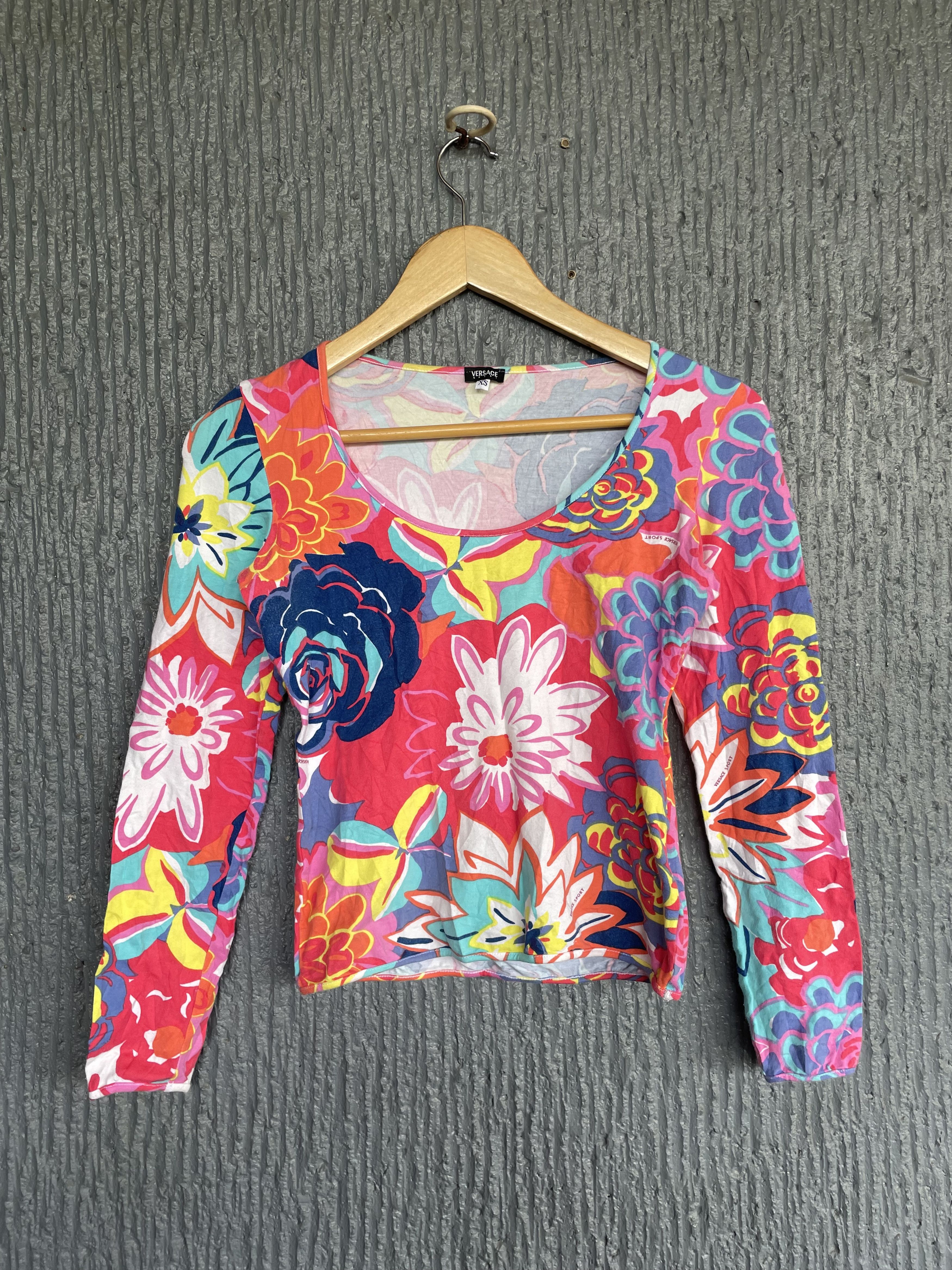 Versace Vintage Flower prints LS Top Size XS / US 0-2 / IT 36-38 - 1 Thumbnail