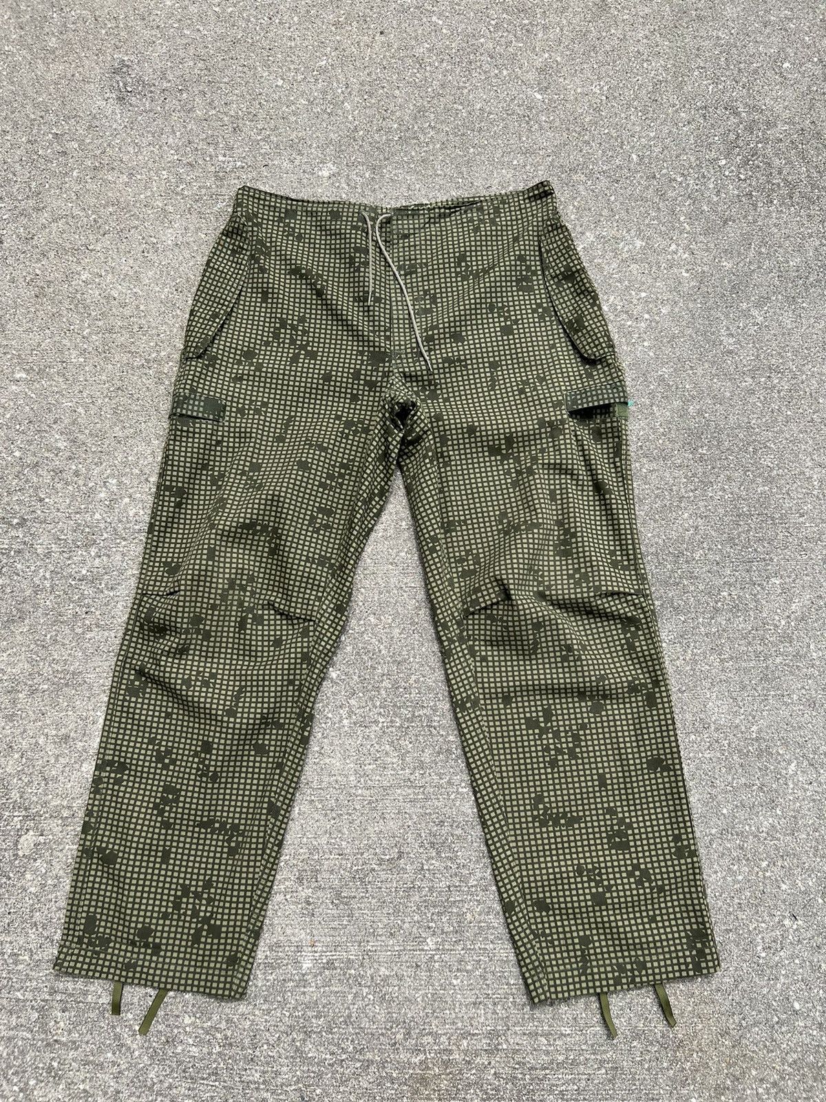 Vintage Vintage 1983 G-B MFRS., INC. Night Camouflage Trouser Size US 34 / EU 50 - 1 Thumbnail