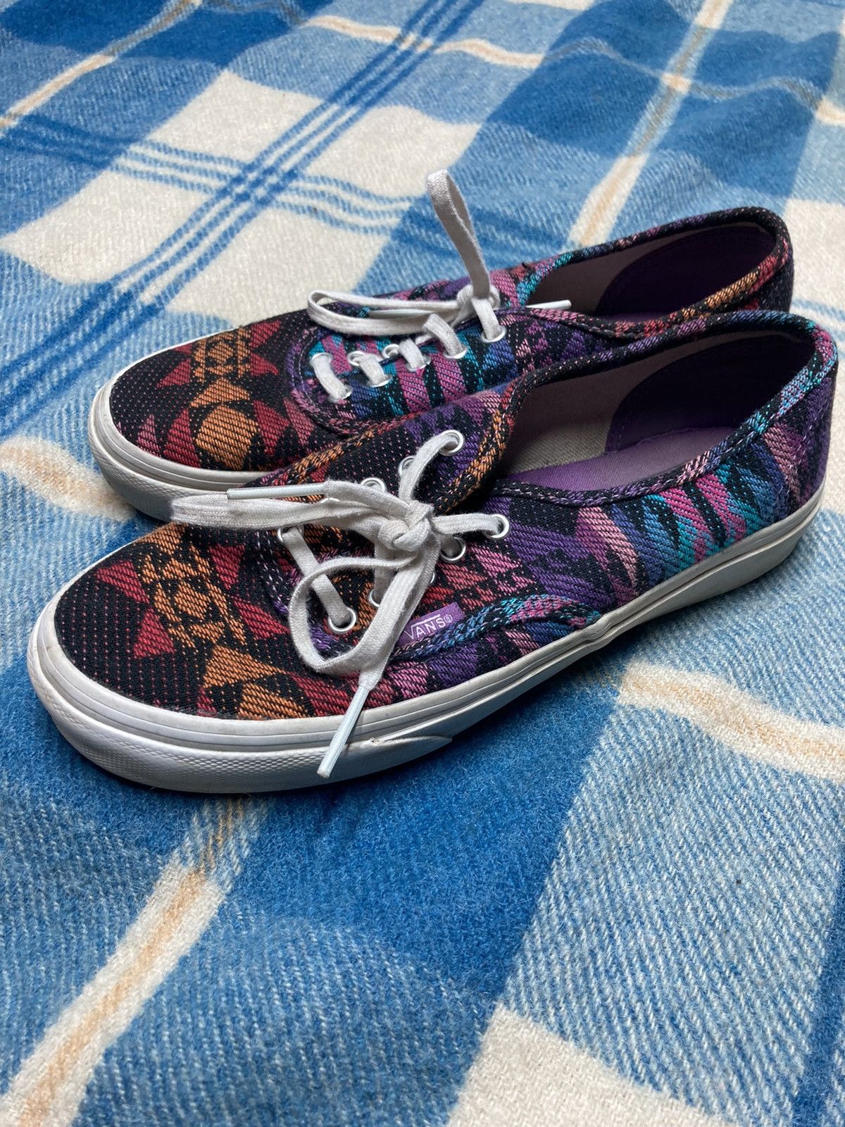 Vintage Vans shoes aztec design print skateboarding womens sz 7 Size US 7 / EU 40 - 1 Preview