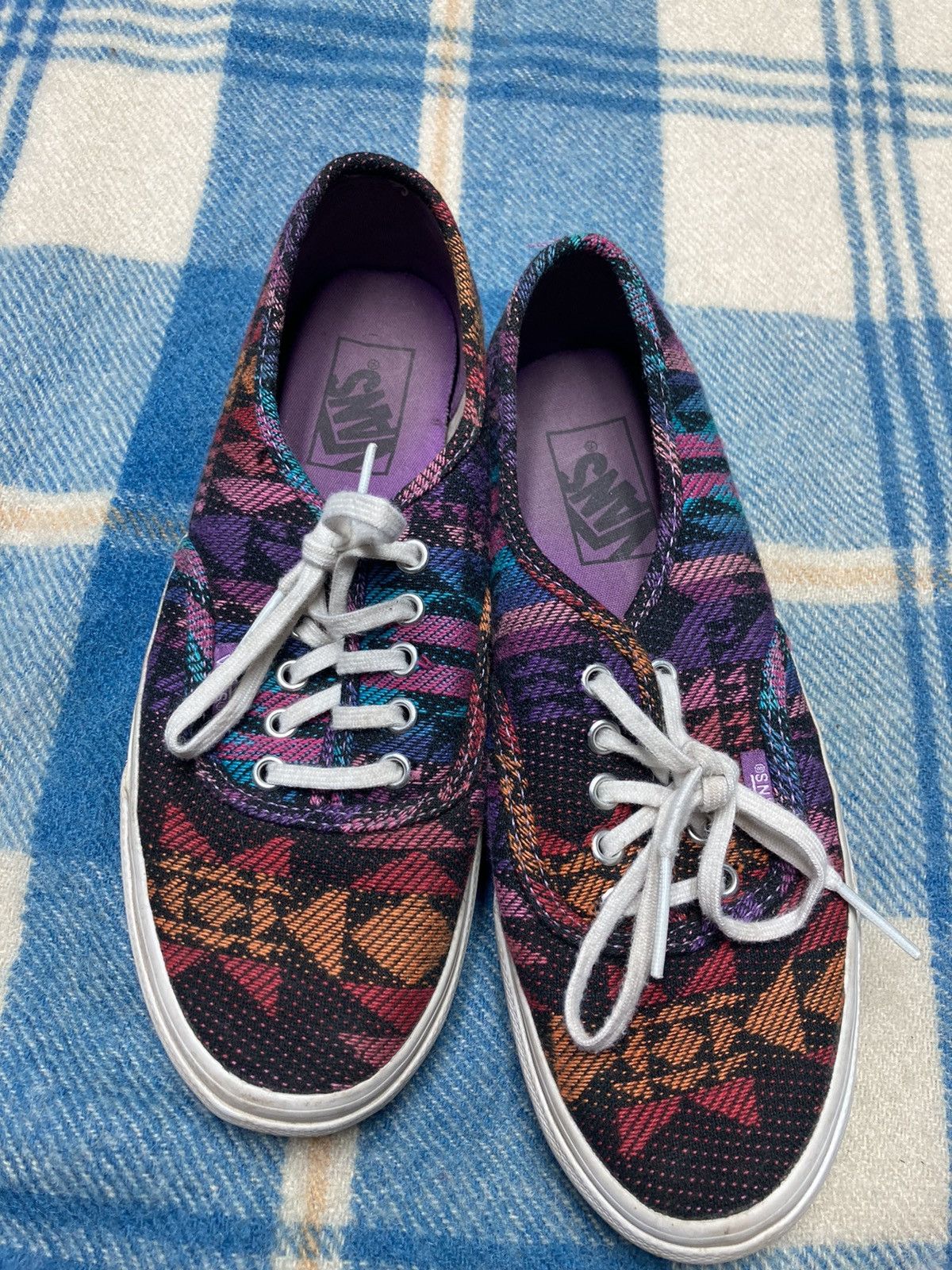 Vintage Vans shoes aztec design print skateboarding womens sz 7 Size US 7 / EU 40 - 2 Preview