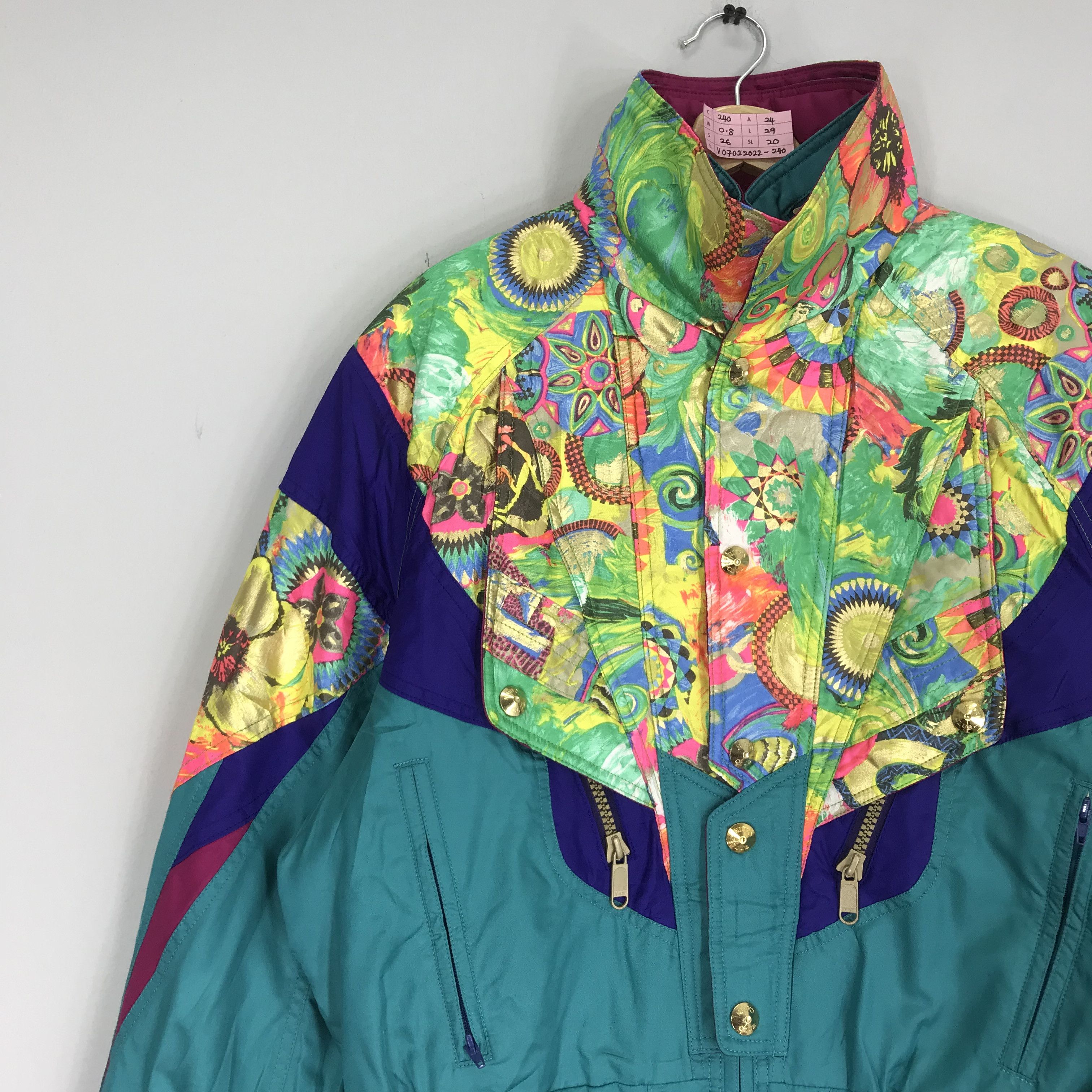 Vintage Ski Wear Snow Gear Winter Jacket Multicolour