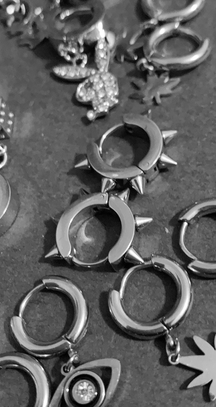 Vintage NEW Silver Spike Stainless Steel Unisex Hoop Earrings Size ONE SIZE - 2 Thumbnail