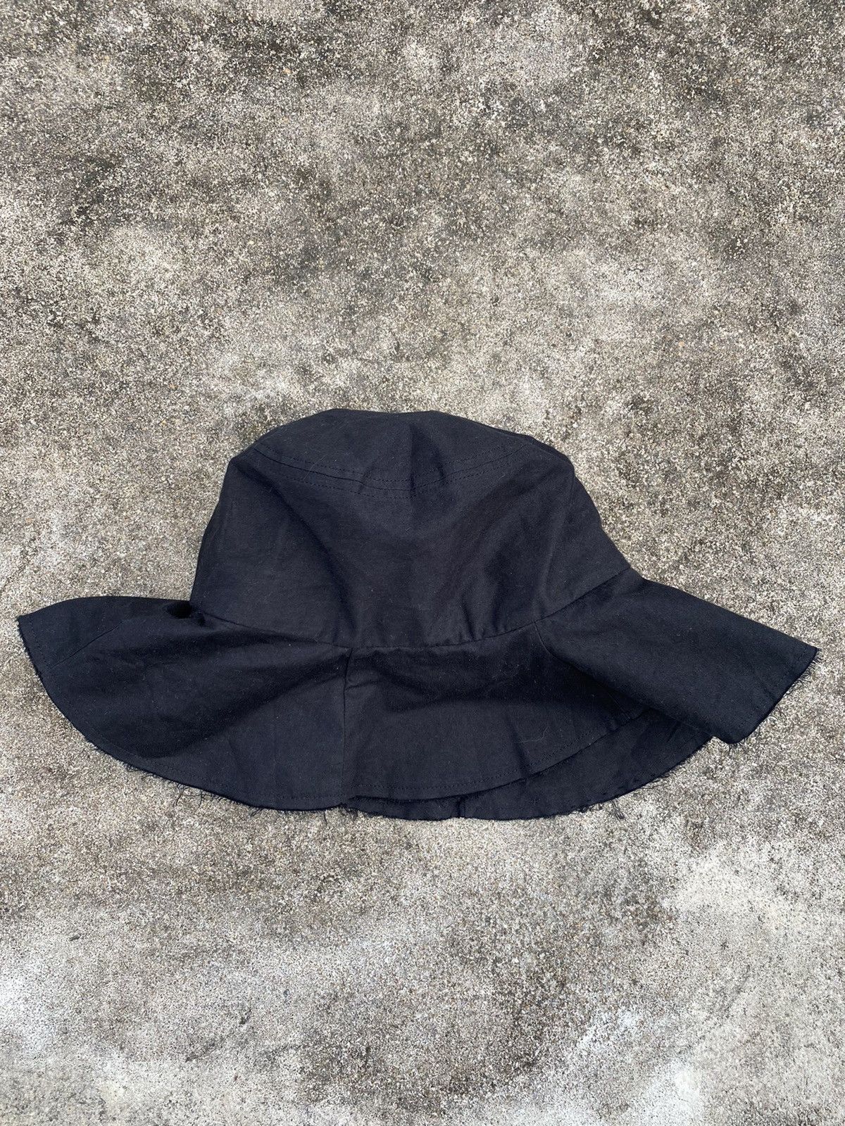 Beauty Beast × Japanese Brand 💸BINDINGOFFER💸Bucket Hat Japan Style Witch Size ONE SIZE - 1 Thumbnail