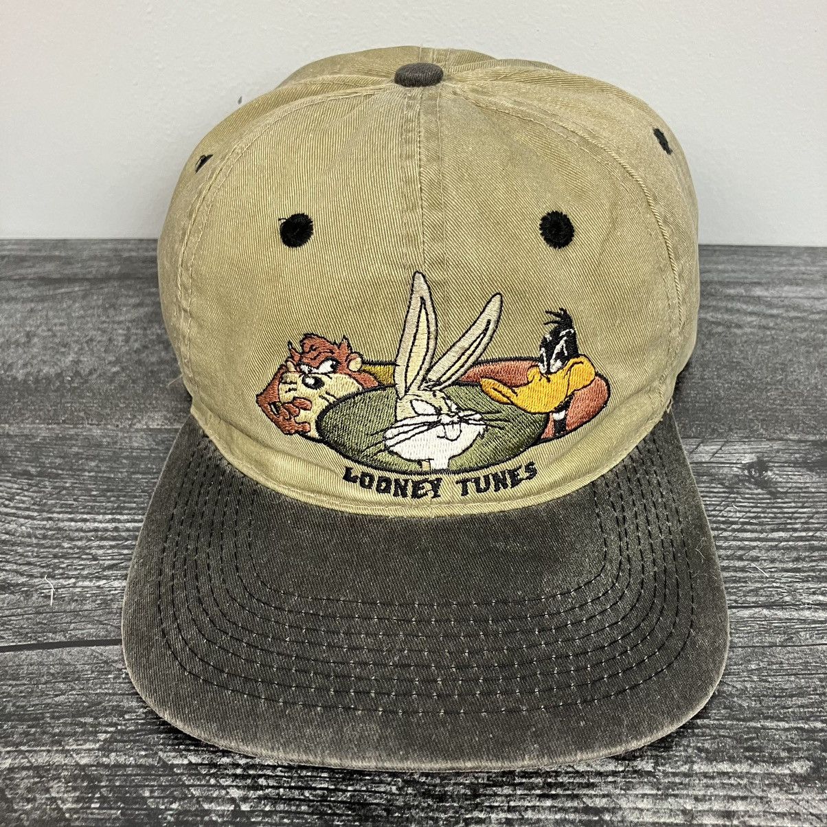 Vintage Vintage 1990s Looney Tunes Cartoon SnapBack Hat | Grailed