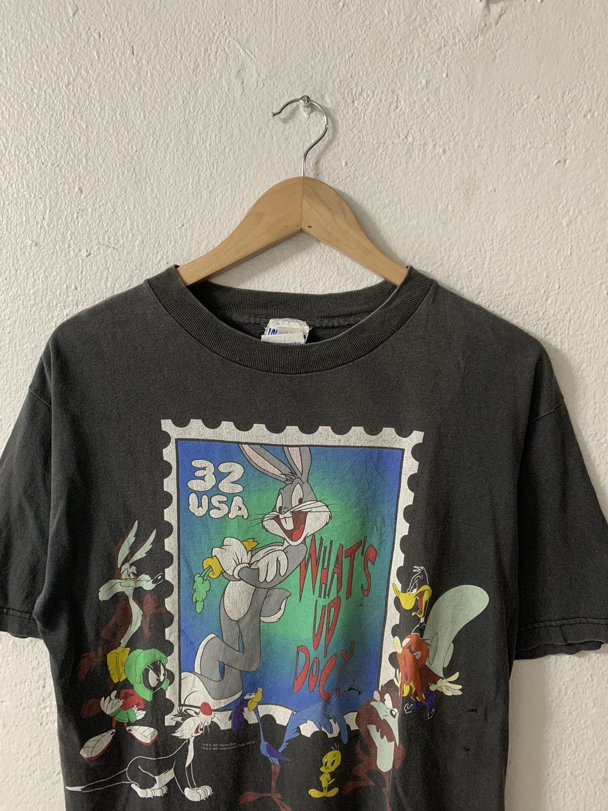 Cartoon Network Vintage Copyright 1997 Looney Tunes Tee Size US M / EU 48-50 / 2 - 4 Thumbnail