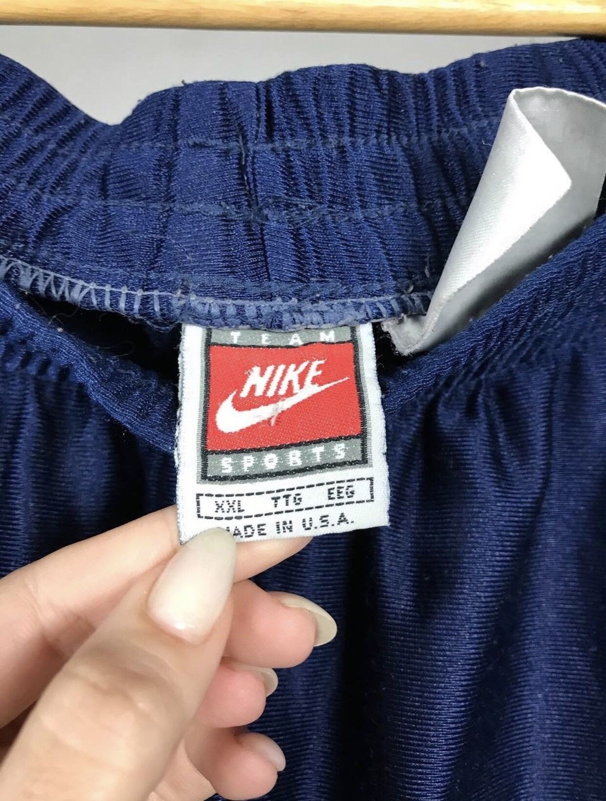 Nike × Vintage Nike Vintage Swoosh Streetwear Vintage Shorts Size US 38 / EU 54 - 3 Thumbnail