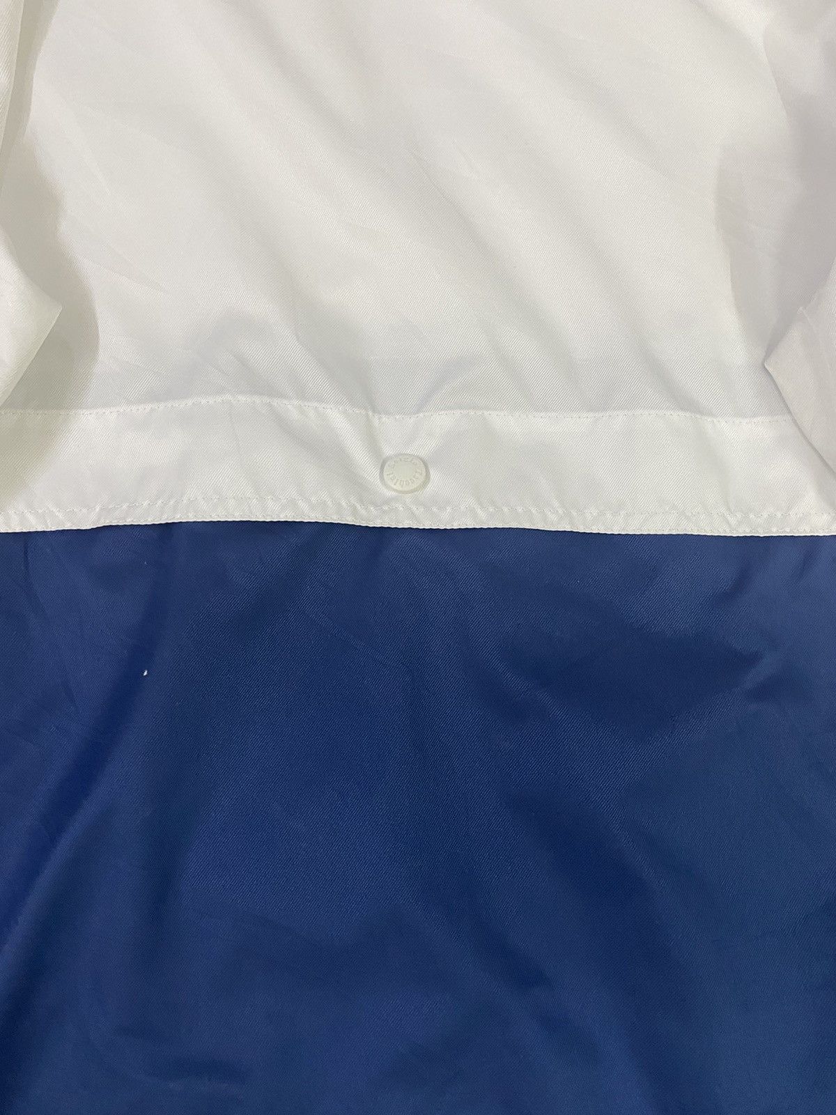 Sergio Tacchini Rare!! Vintage Sergio Tacchini Windbreaker Jacket Size US M / EU 48-50 / 2 - 9 Thumbnail