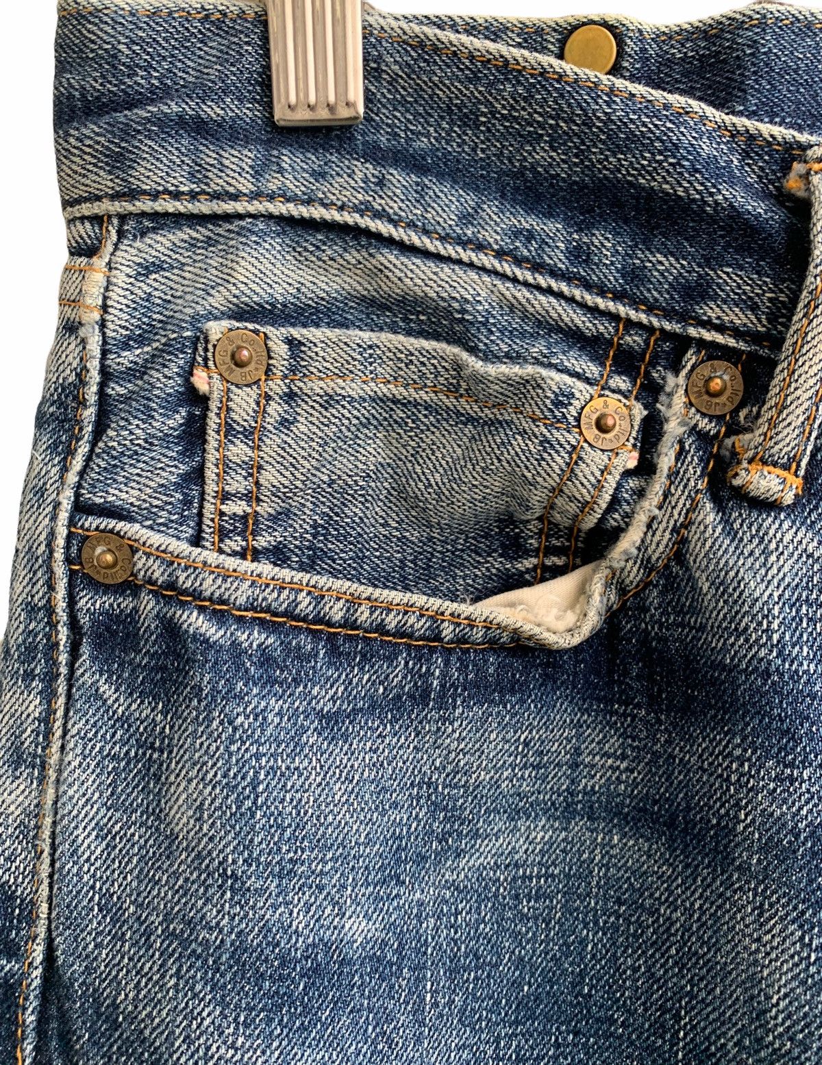 Blue Blue Japan × Japan Blue × Japanese Brand Vintage Distressed Japan Blue Selvedge Jeans Size US 32 / EU 48 - 5 Thumbnail