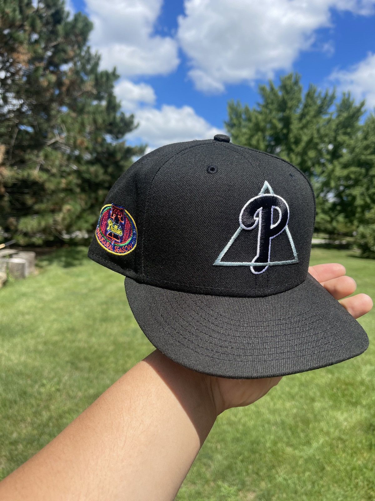 MyFitteds Pink Floyd Phillies v. 2. Unreal hat. : r/neweracaps