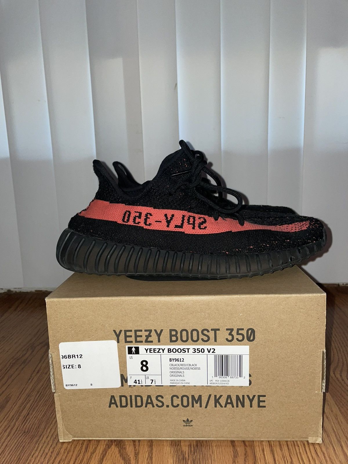 Adidas Adidas Yeezy Boost 350 V2 Red Stripe Size US 8 / EU 41 - 1 Thumbnail