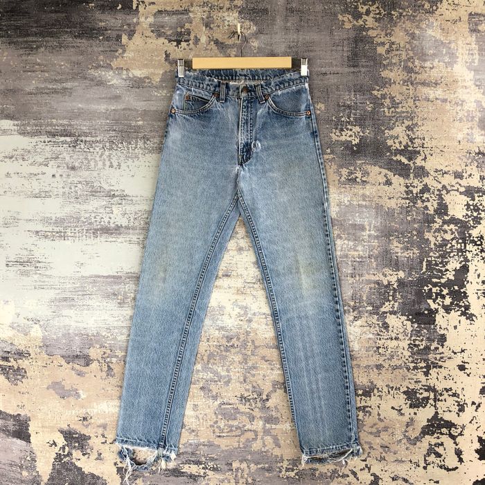 Vintage Vintage Levi's Light Wash Jeans Levis 515 Distressed Denim ...
