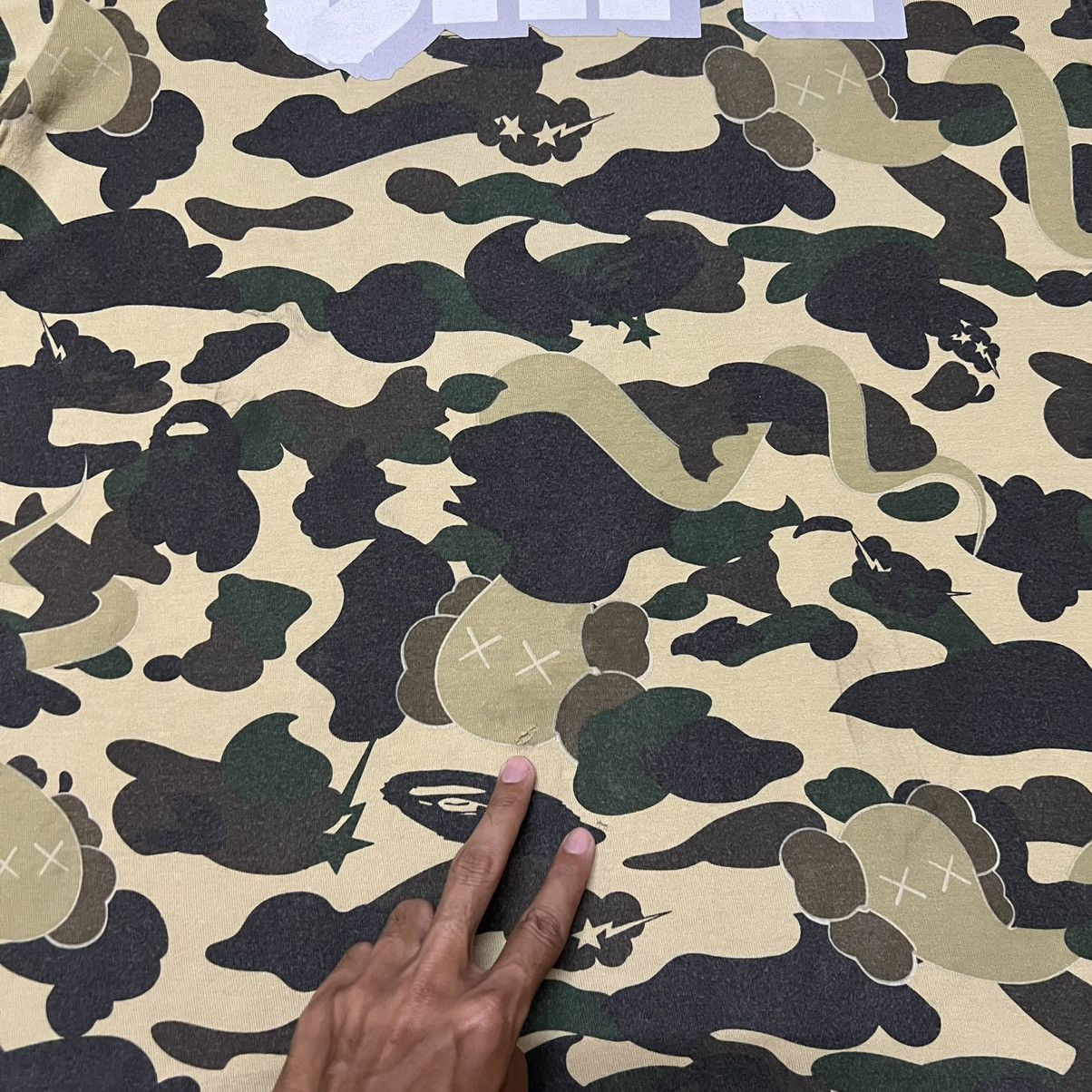 Bape × Kaws Bathing Ape X Kaws Camo Big Logo Size US M / EU 48-50 / 2 - 10 Thumbnail
