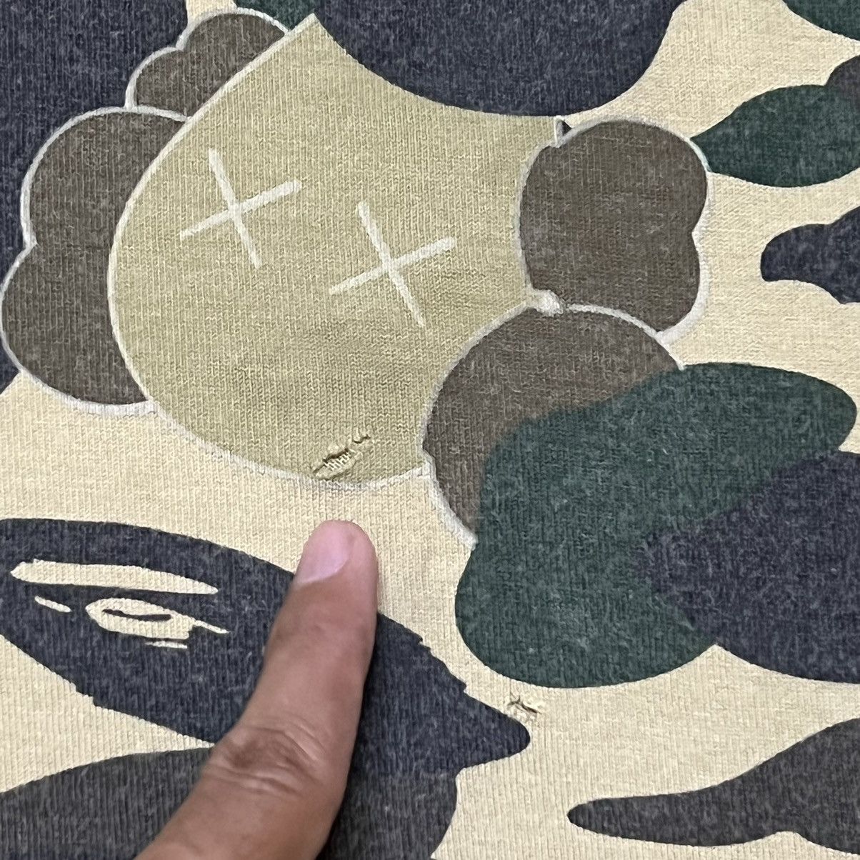 Bape × Kaws Bathing Ape X Kaws Camo Big Logo Size US M / EU 48-50 / 2 - 9 Thumbnail