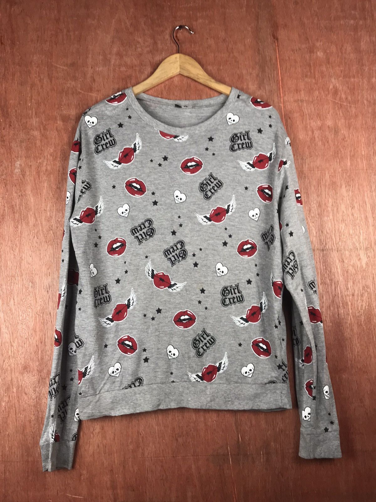 Japanese Brand DLL H&M Skull Love sweatshirt #2482 Size US L / EU 52-54 / 3 - 1 Thumbnail