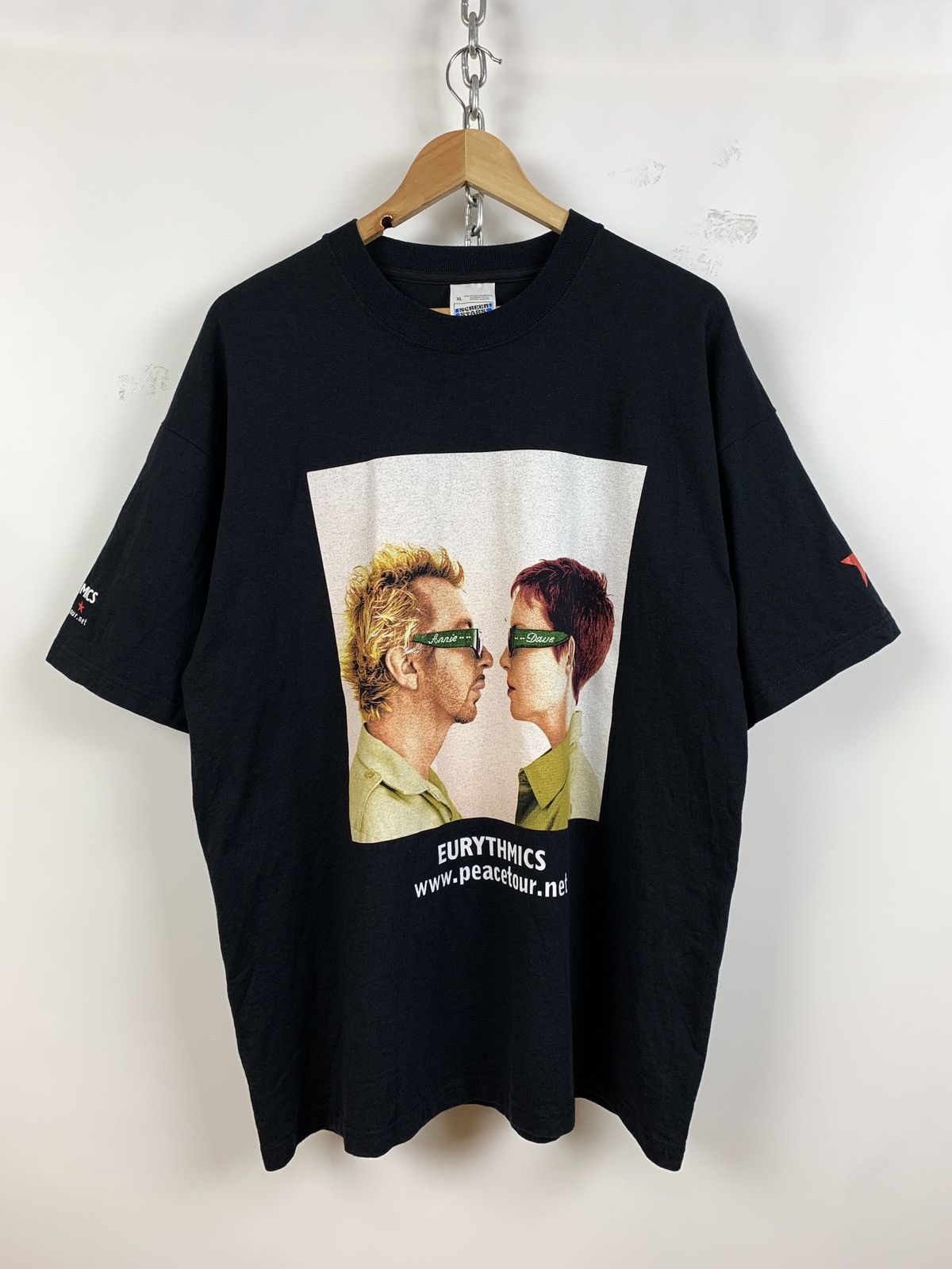 Band Tees Vintage Eurythmics Peacetour Black T-Shirt Size US XL / EU 56 / 4 - 1 Thumbnail