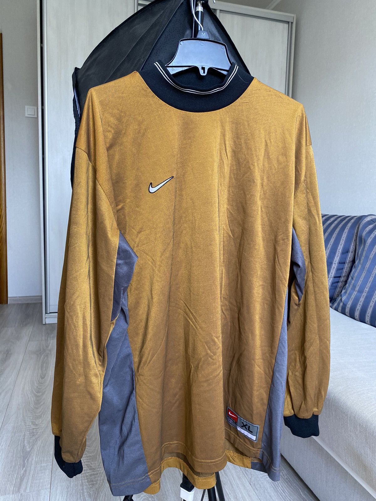 Nike × Vintage Vintage 2000s Nike team Jersey Long sleeve #1 Eriksen Size US XL / EU 56 / 4 - 1 Thumbnail