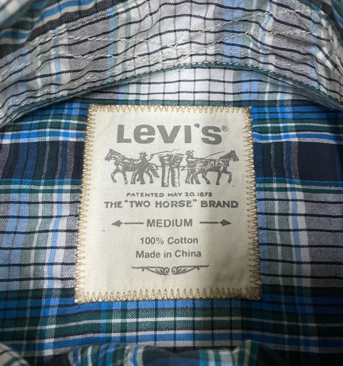 Levi's LEVIS Button Up Shirt with Backprint Skulls x Rare Size US M / EU 48-50 / 2 - 14 Thumbnail