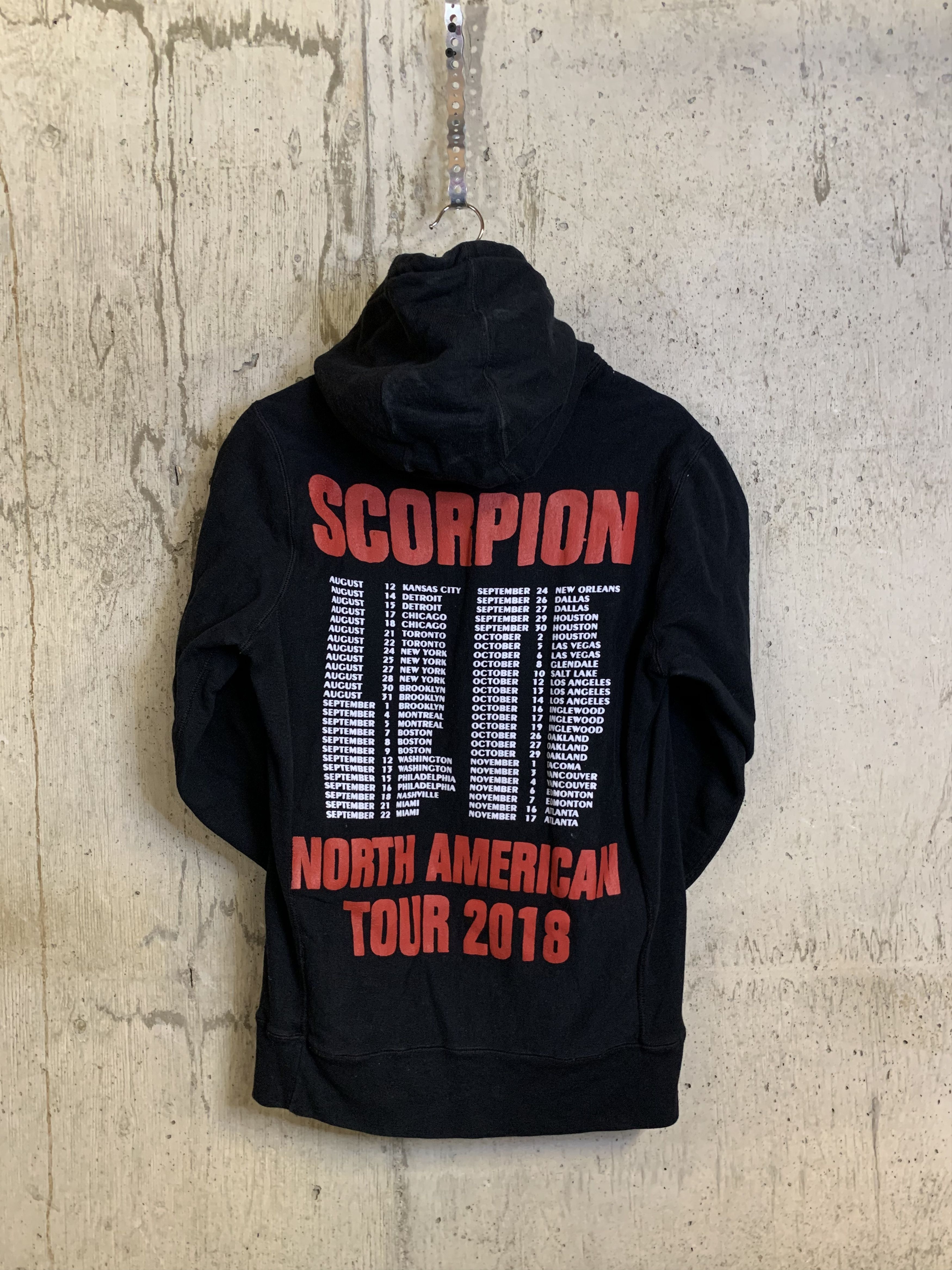 Vintage Drake Scorpion Tour 2018 America Tour Hoodie Size US S / EU 44-46 / 1 - 1 Preview