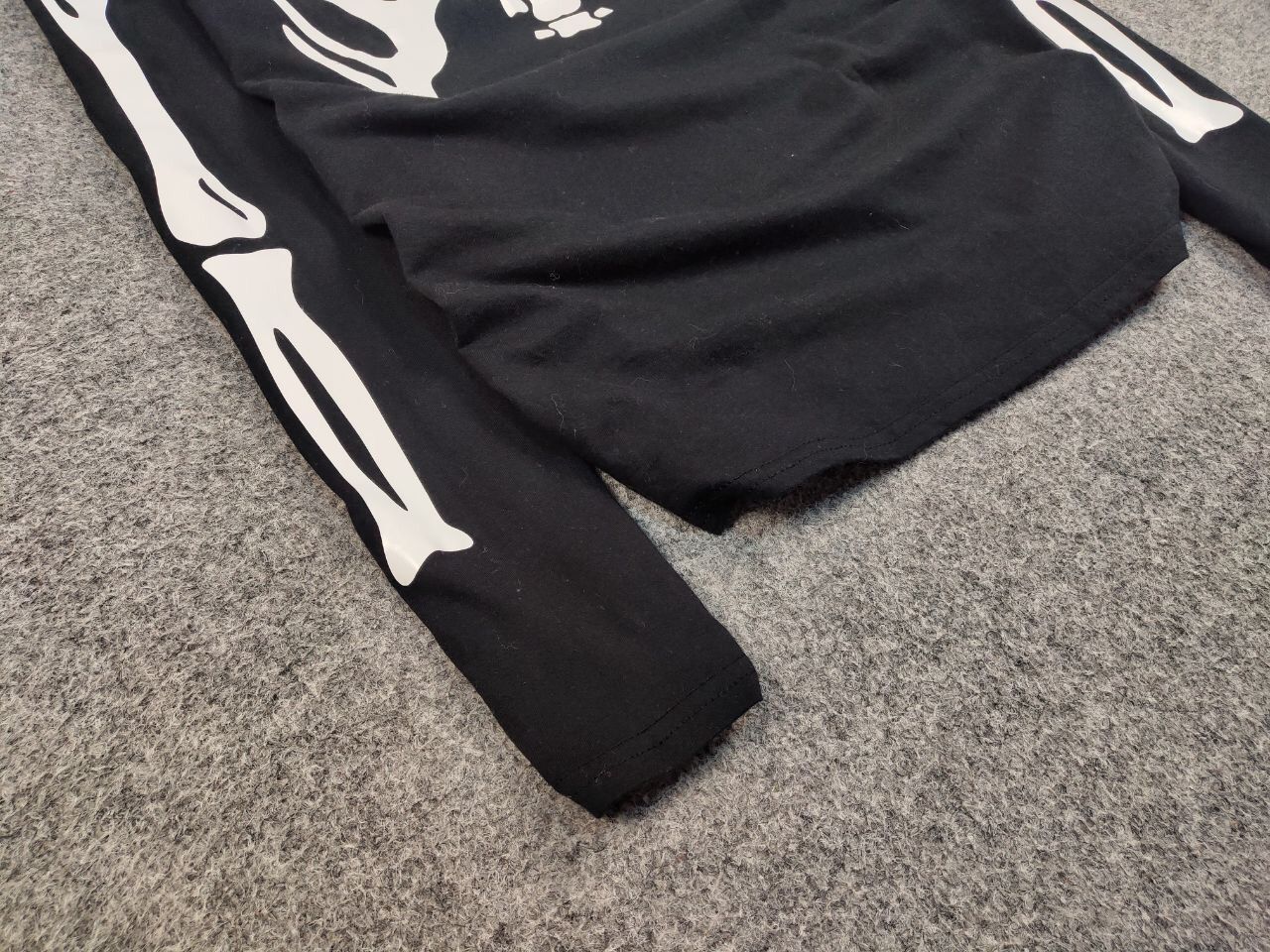 Japanese Brand Vintage 90's Skeleton Print Long Sleeve Black Sweatshirt Size US M / EU 48-50 / 2 - 6 Thumbnail