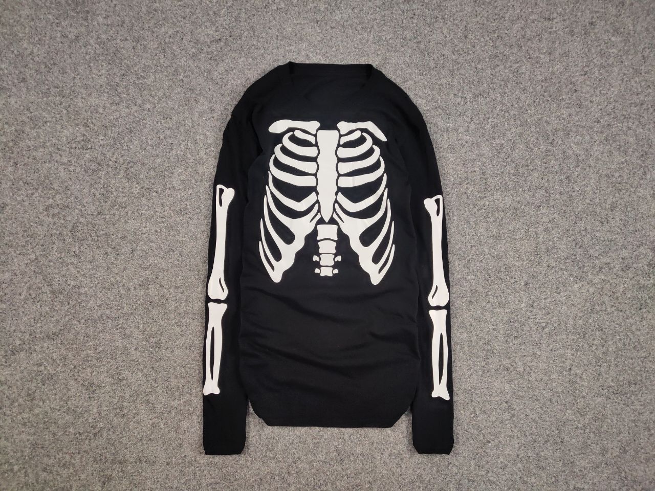 Japanese Brand Vintage 90's Skeleton Print Long Sleeve Black Sweatshirt Size US M / EU 48-50 / 2 - 1 Thumbnail