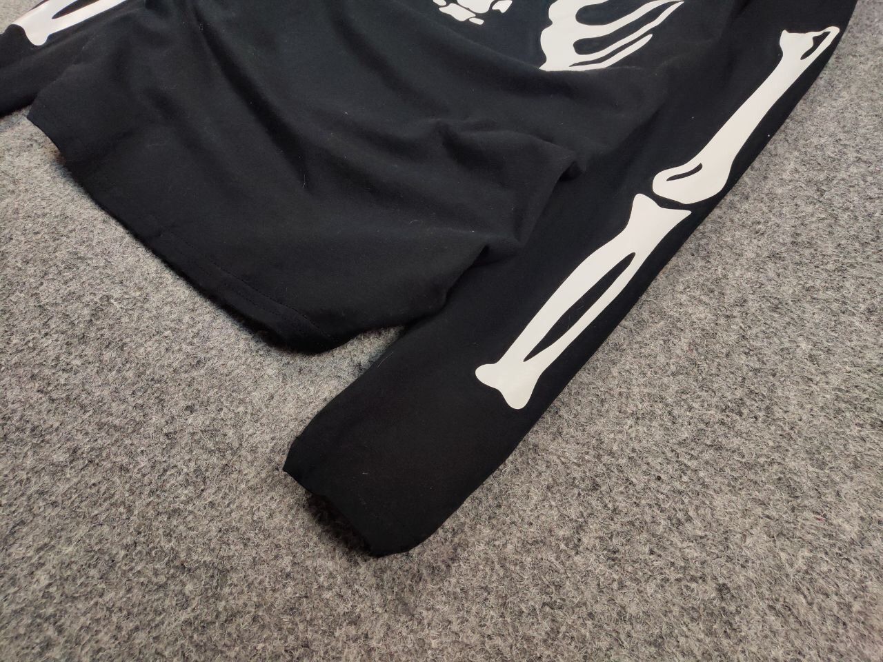 Japanese Brand Vintage 90's Skeleton Print Long Sleeve Black Sweatshirt Size US M / EU 48-50 / 2 - 5 Thumbnail