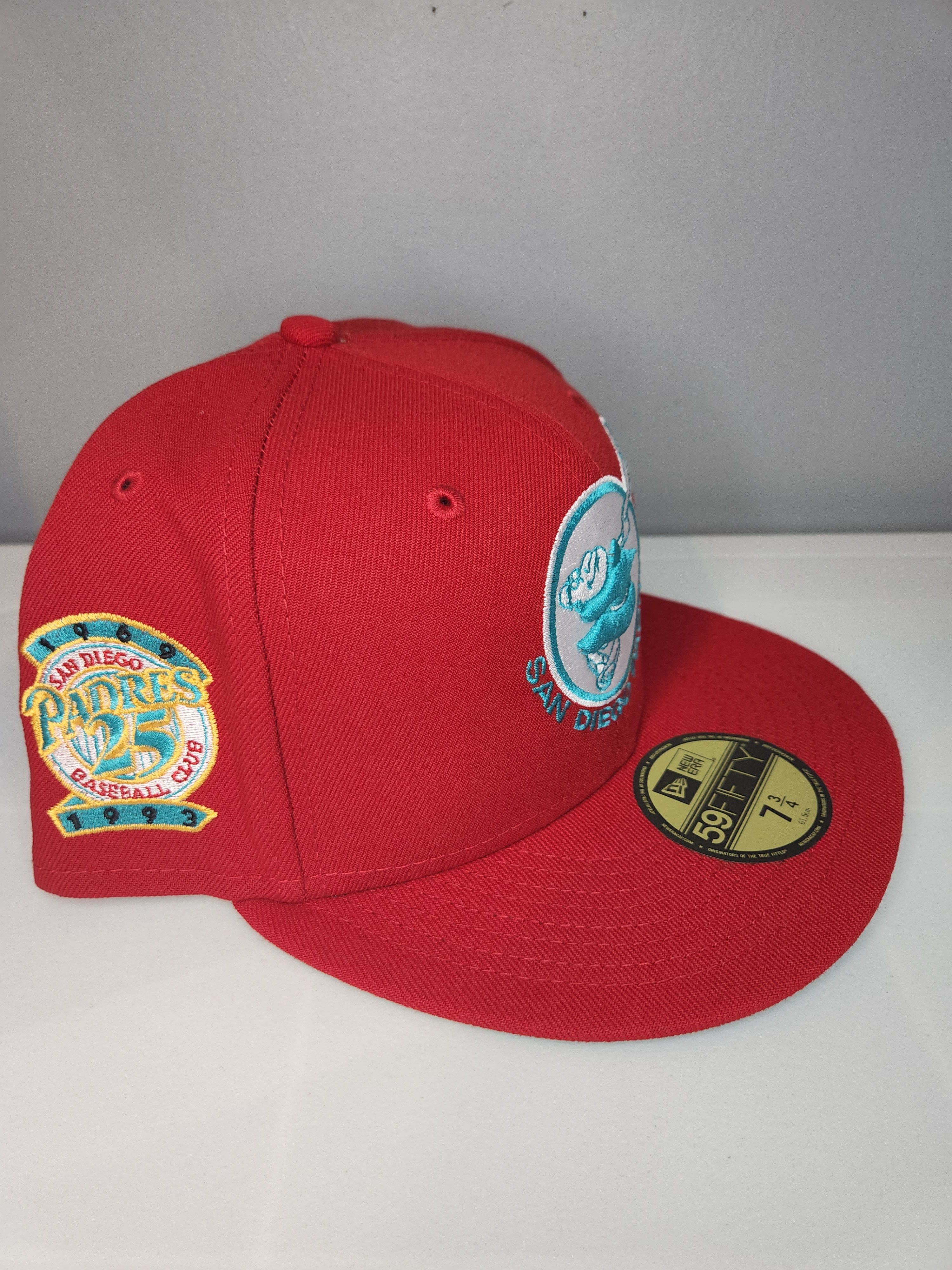 New Era BRAND NEW San Diego Padres New Era Scarle 7 3/4 | Grailed