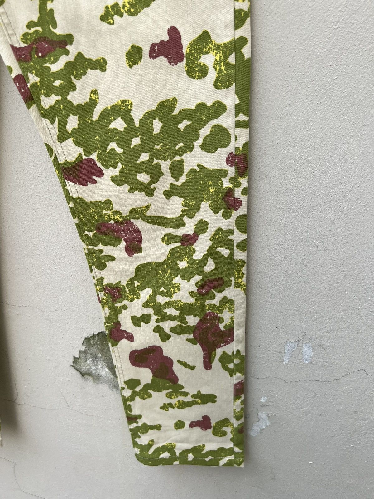 HOLLYWOOD RANCH MARKET Vintage HR Market Japan Psychedelic Camouflage Cropped Jeans Size US 30 / EU 46 - 13 Thumbnail