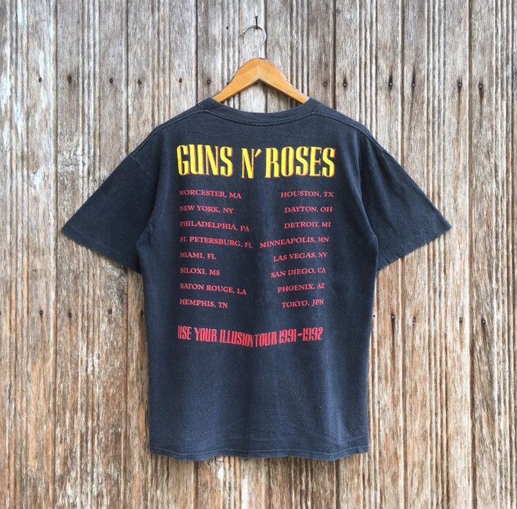 Band Tees Vintage OG 90s Gun N’ Roses Use Your Illusion Band Tour Ter Size US L / EU 52-54 / 3 - 2 Thumbnail