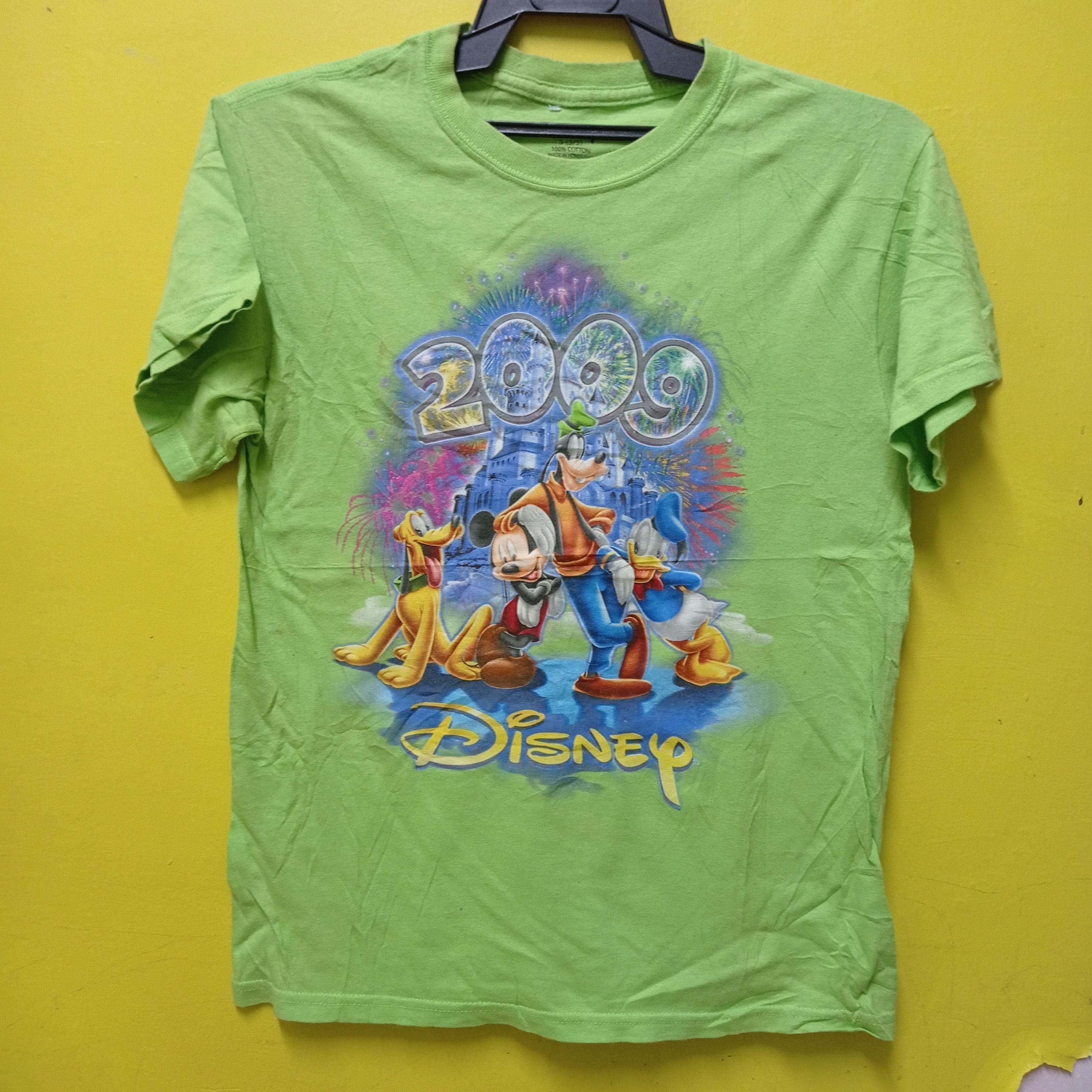 Retro Design 2009 Disney Tee shirt ❌ Vintage T-shirts