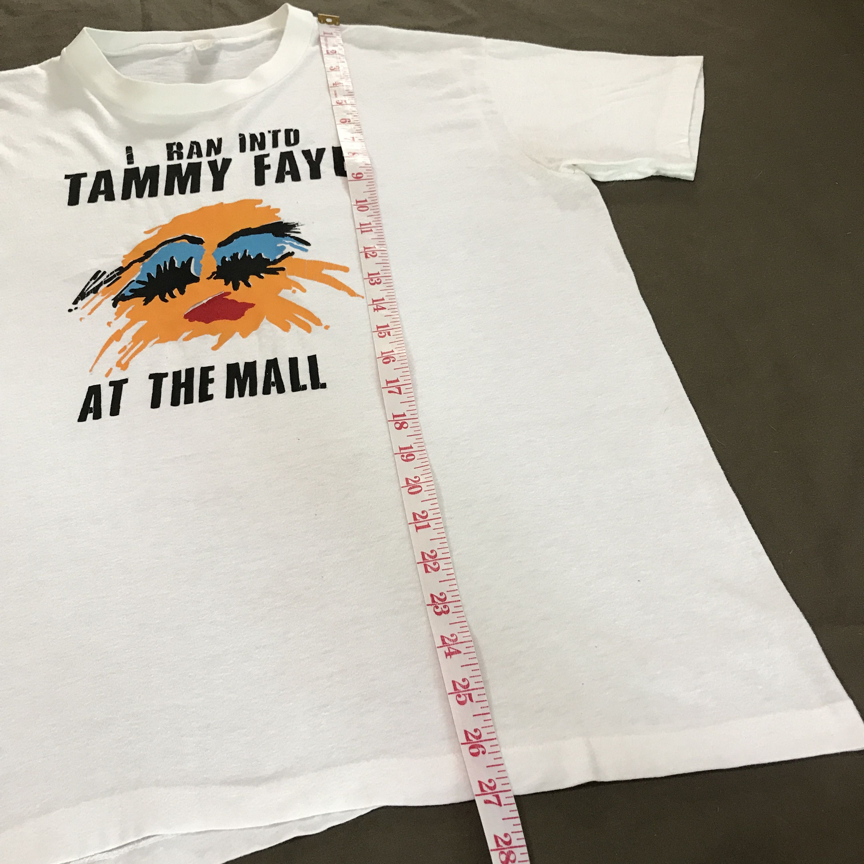 Vintage Vintage I Ran Into Tammy Faye at The Mall Tee Humor Size US L / EU 52-54 / 3 - 9 Thumbnail