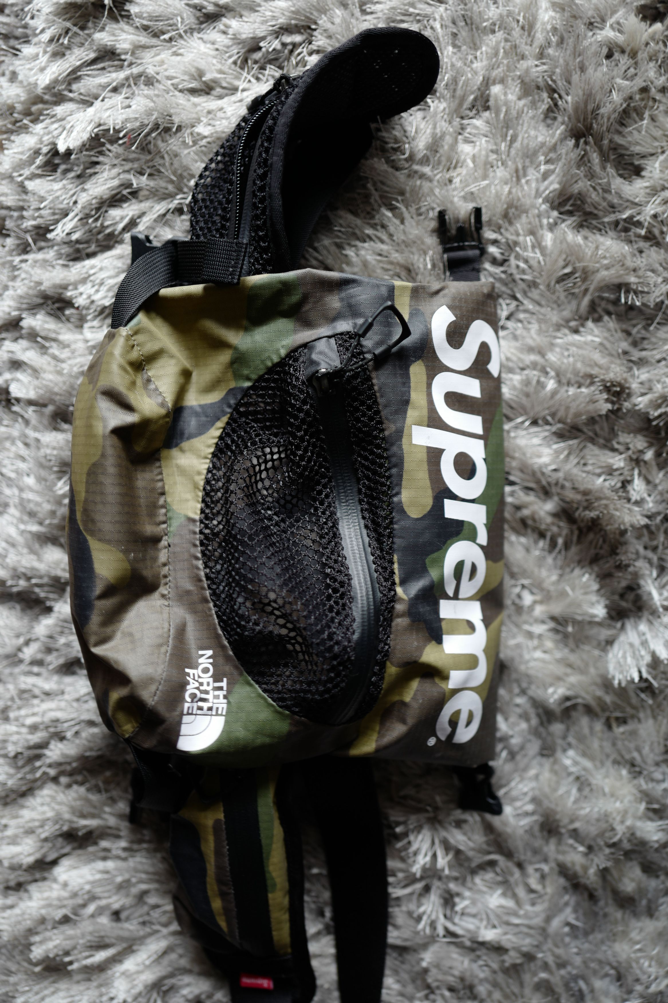 Supreme waterproof waist bag sale