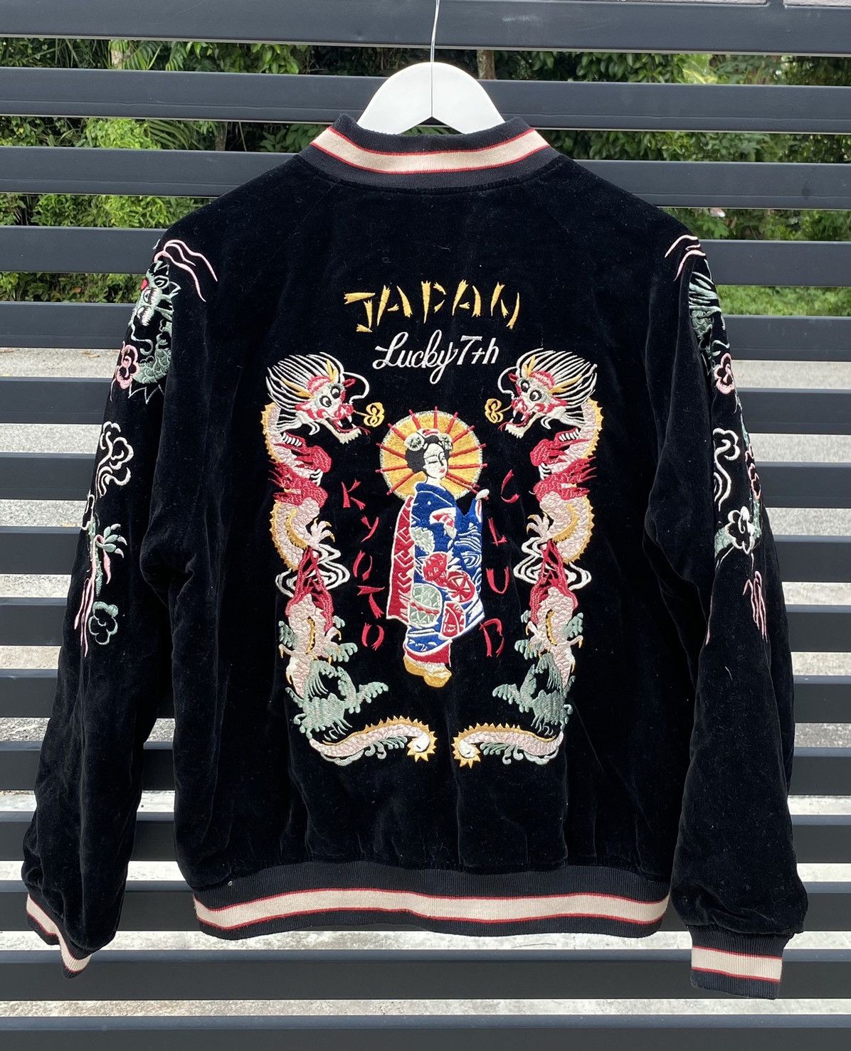 Japanese Brand Vintage SUKAJAN Velvet Dragon Lucky 7th Jacket Size US L / EU 52-54 / 3 - 1 Thumbnail