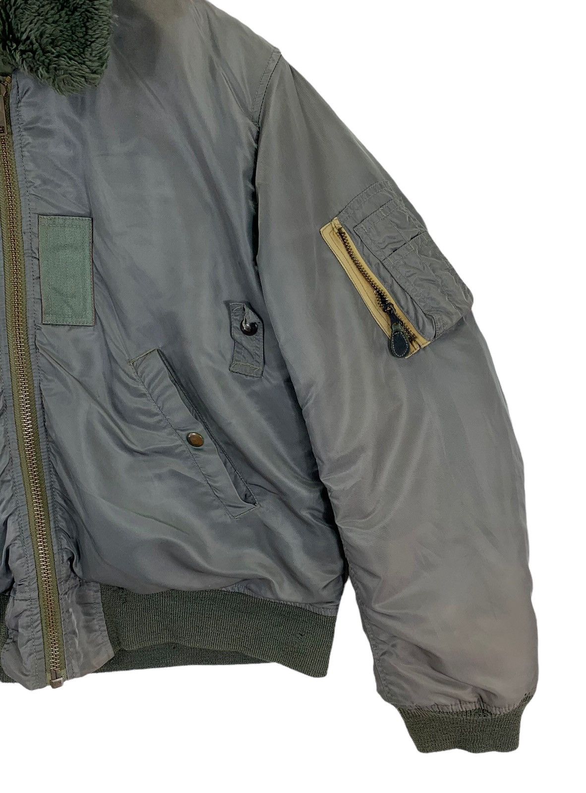 Vintage VINTAGE US AIR FORCE MILITARY FLIGHT BOMBER JACKET Size US L / EU 52-54 / 3 - 4 Thumbnail